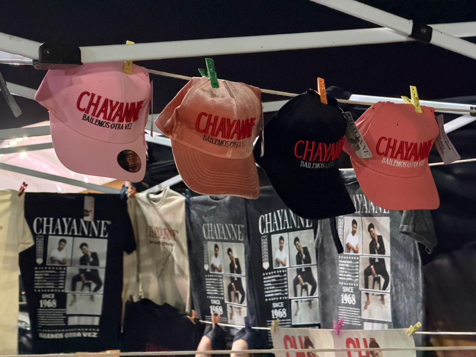 $!Fans abarrotan El Encanto para ver a Chayanne en Mazatlán