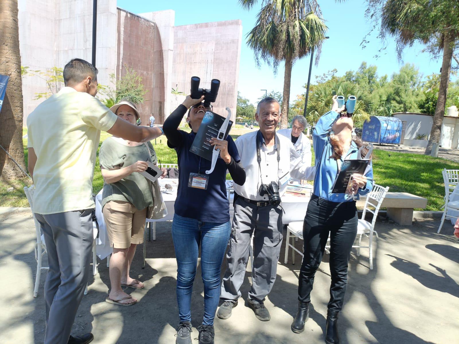 $!Niños y grandes tocan la luna en el ciclo de actividades del Gran Acuario ‘Del Mar al Espacio’