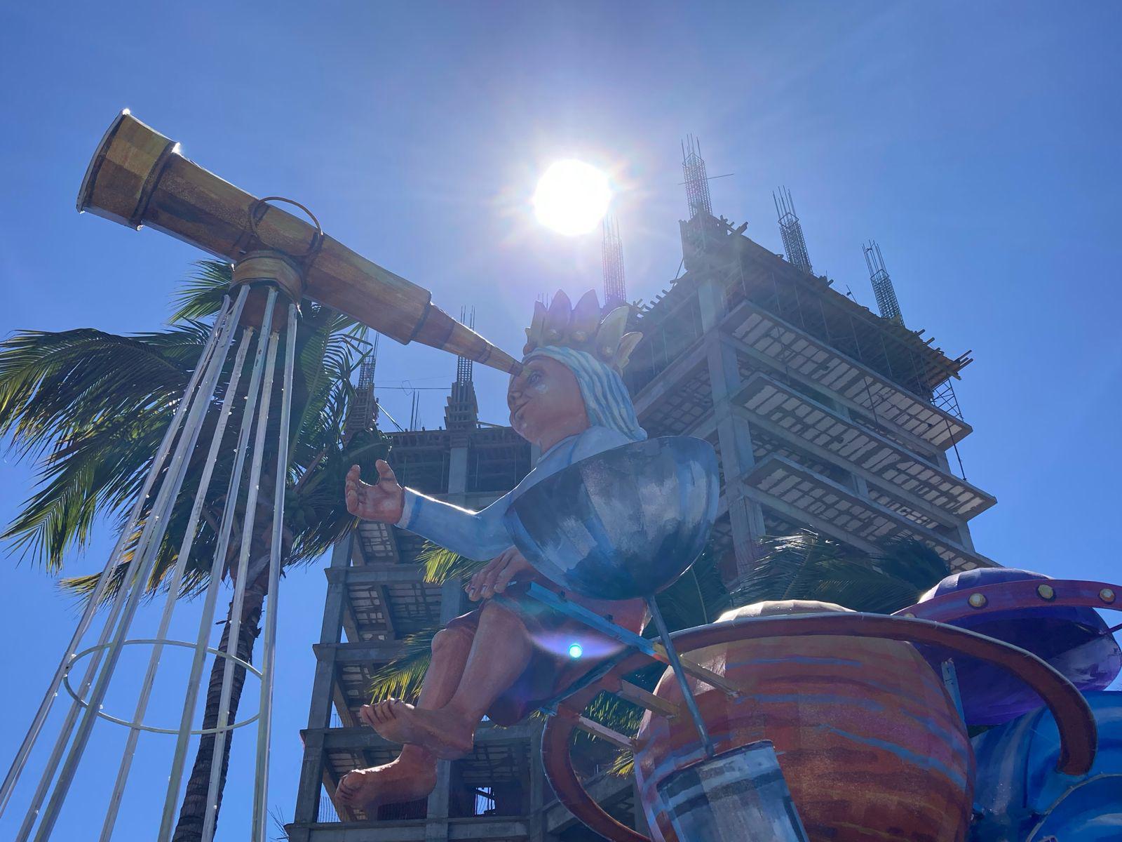 $!Están listos 29 carros alegóricos y 2 marionetas gigantes para el primer desfile del Carnaval de Mazatlán 2024