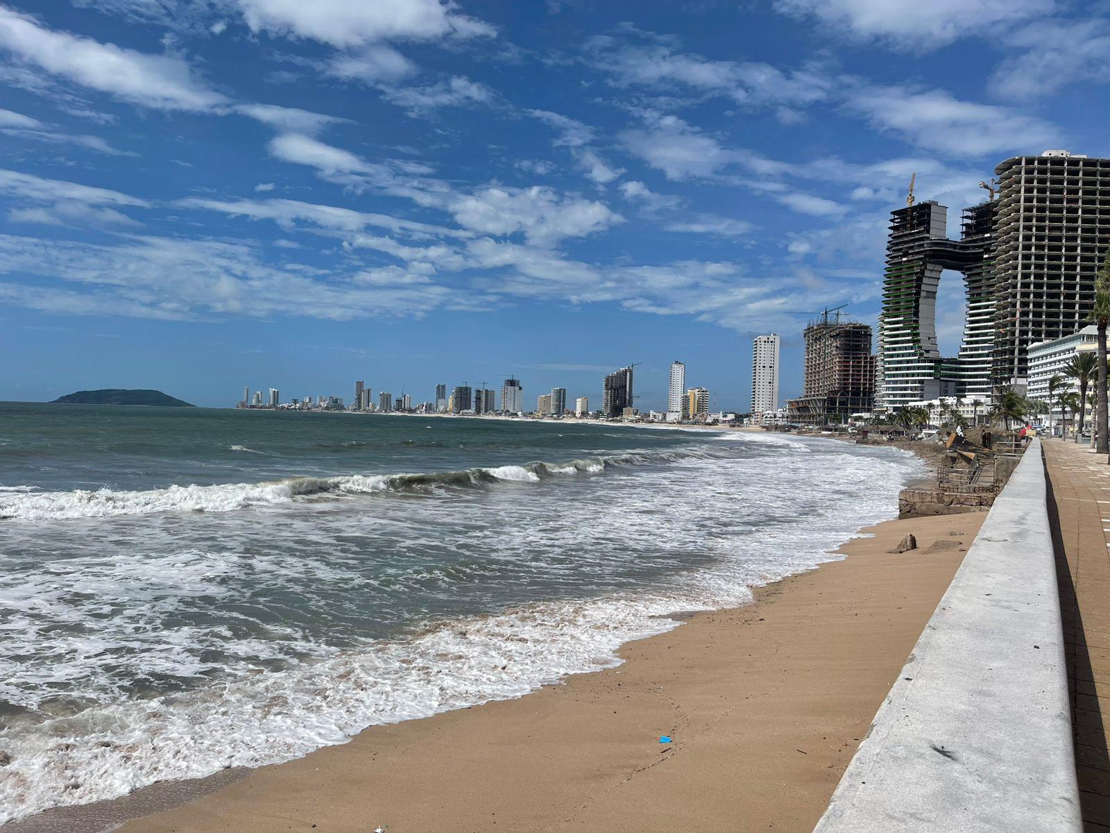 $!Mantienen restricción a la navegación en Mazatlán ahora por la tormenta ‘Raymond’