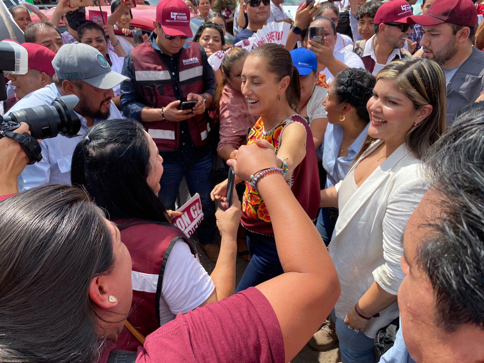 $!Llega Claudia Sheinbaum junto a Rocha Moya a reunión en Culiacán