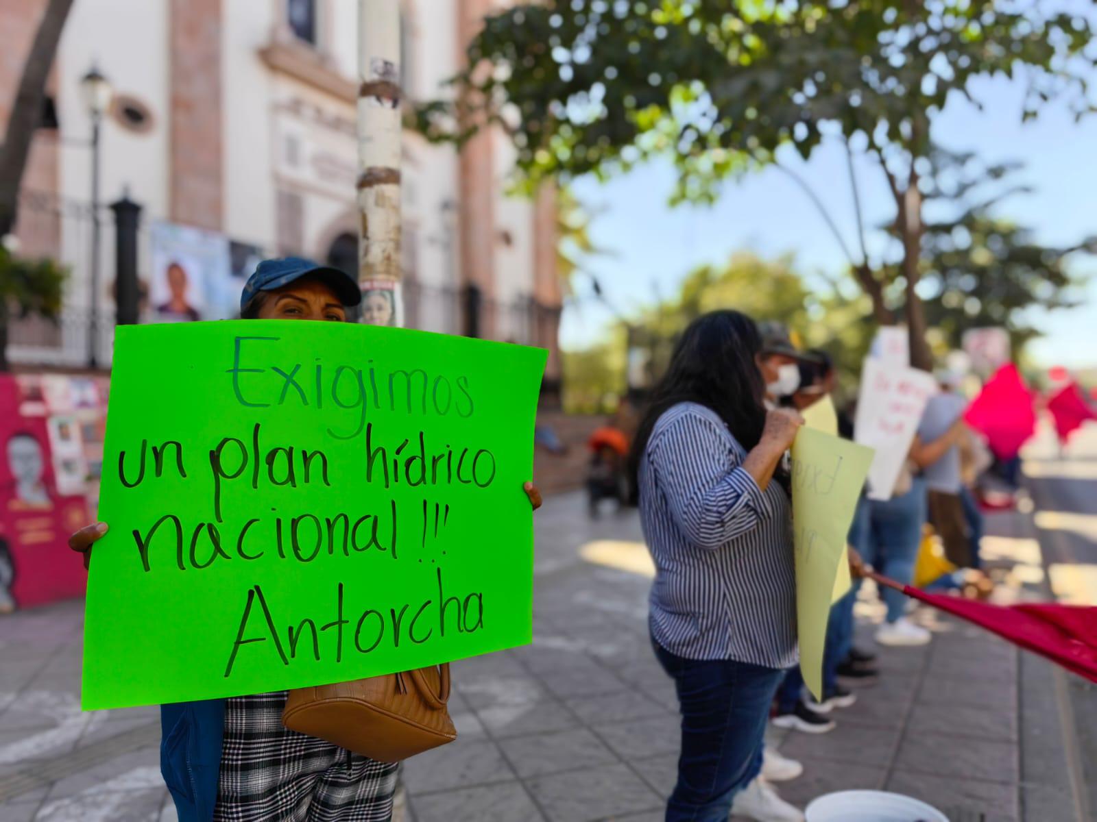 $!Aumenta escasez de agua en México a raíz de indiferencia del gobierno estatal y federal: Antorcha