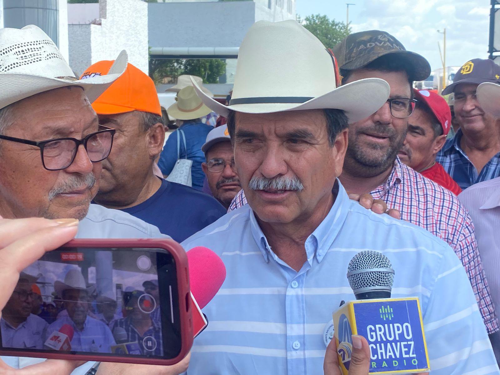 $!Campesinos estiman pérdidas de $2 millones diarios por bloqueo en cada caseta en Sinaloa