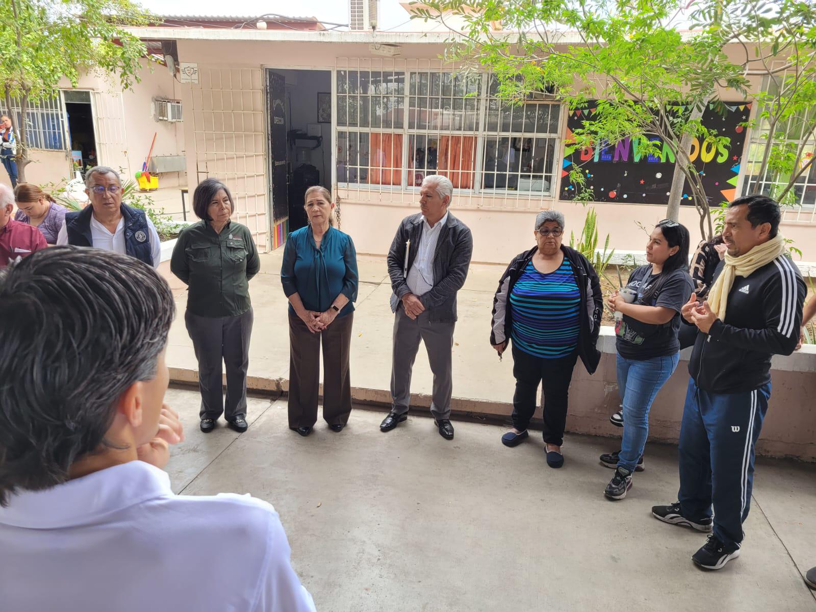 $!SEPyC promete regreso de luz en primaria de Culiacán ¡hasta antes de la primavera!