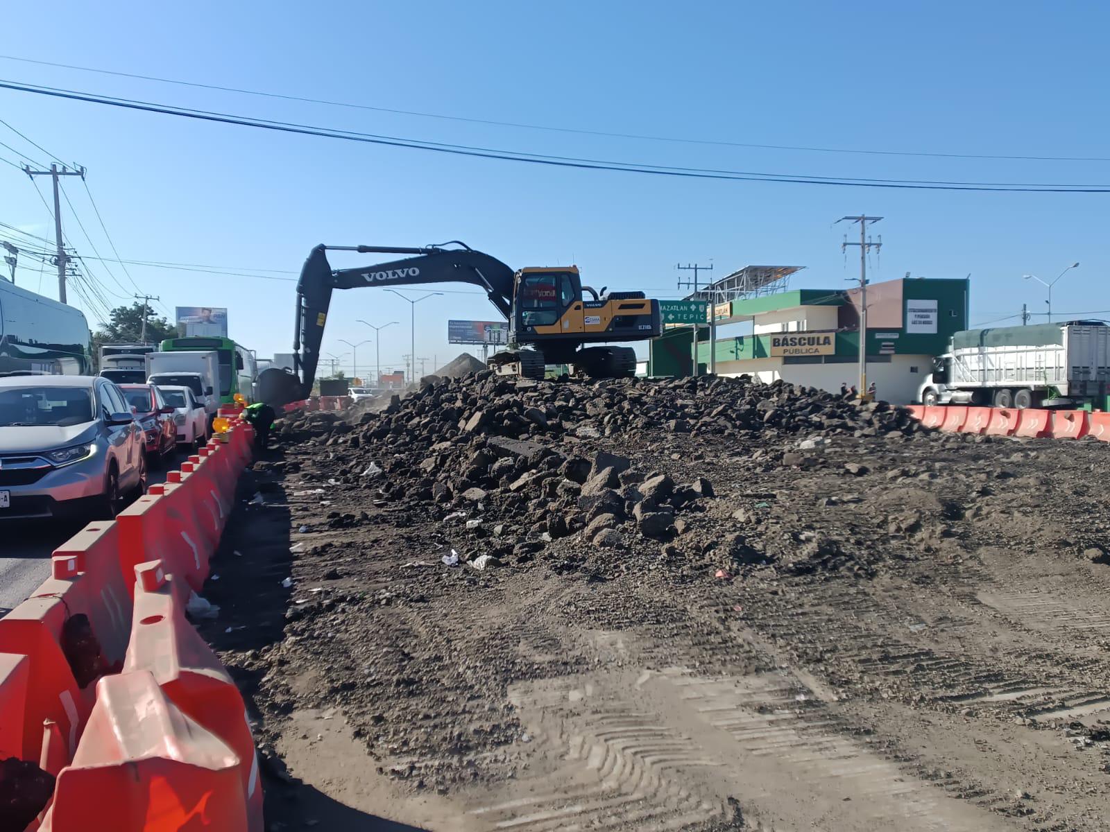 $!Reanudan construcción en el paso superior vehicular al norte de Mazatlán