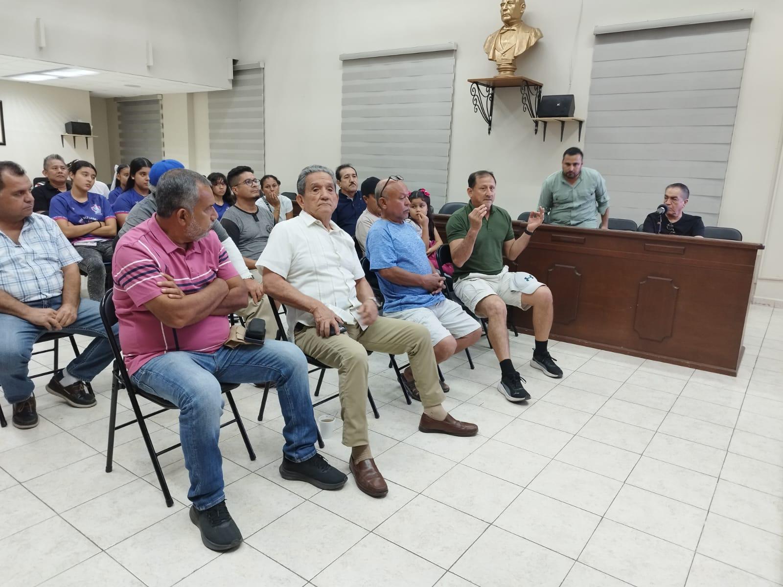 $!Proponen nombrar campo de futbol en Mazatlán en honor al profesor Cesáreo Álvarez González