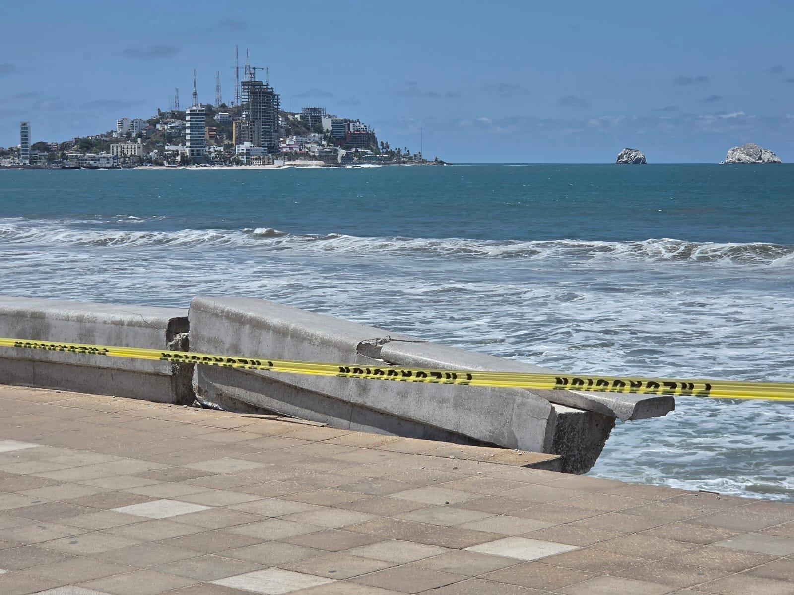 $!Erosión de playas es la causa detrás del socavón en el malecón de Mazatlán, es una costa desprotegida: Conselva