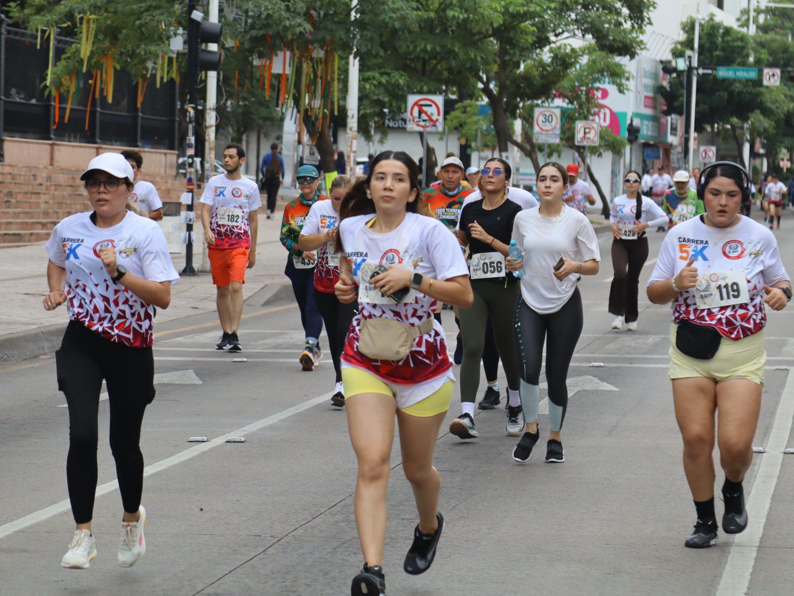 $!Gran participación en la carrera por el 93 aniversario del Hospital Civil de Culiacán
