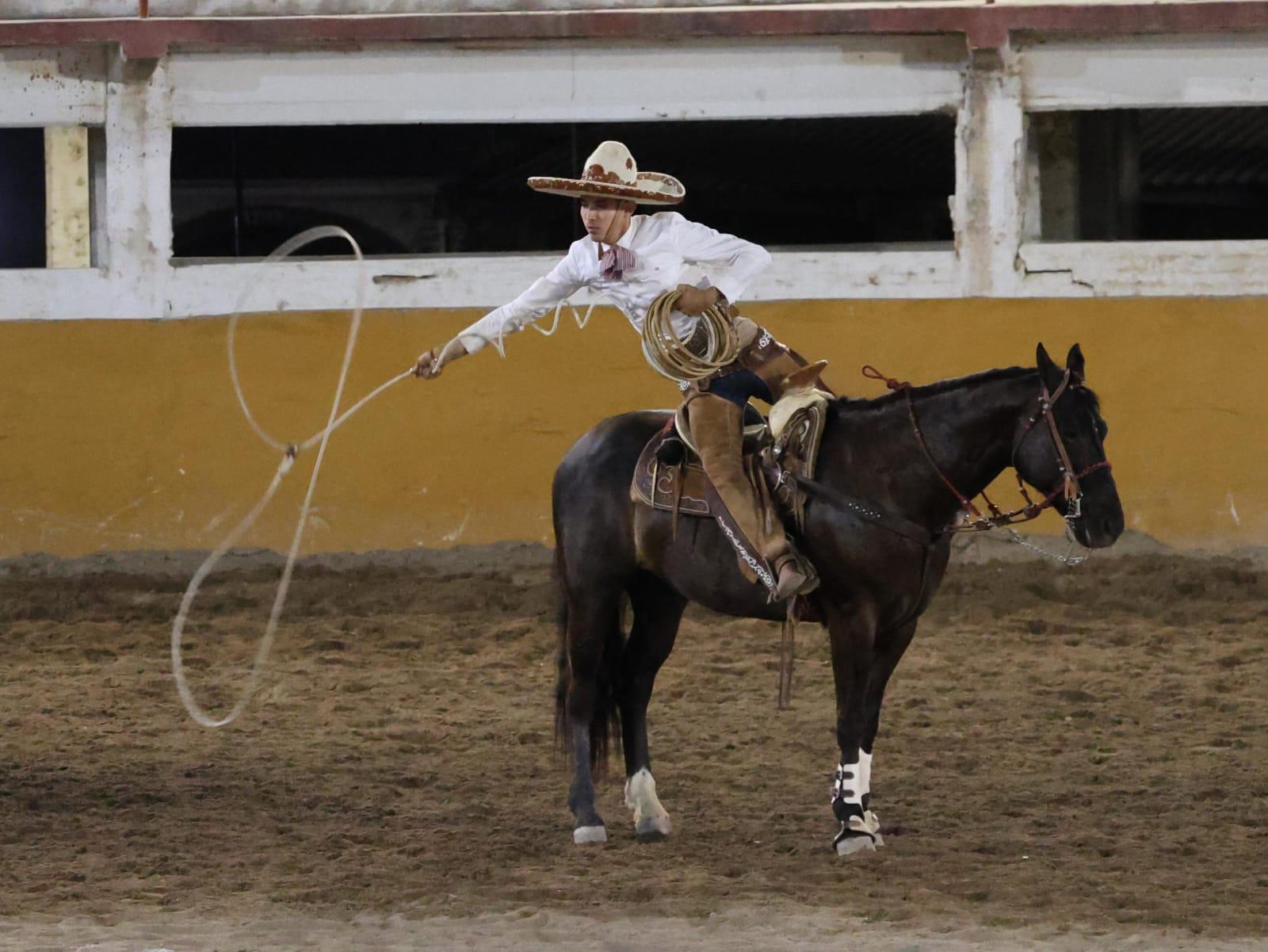 $!Charreada con Causa apoya al Asilo La Inmaculada en Mazatlán