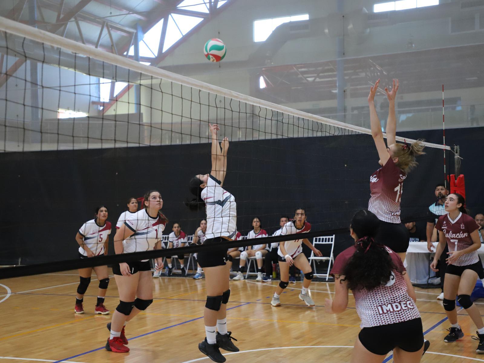 $!Culiacán y Guasave buscarán los títulos en voleibol de sala femenil