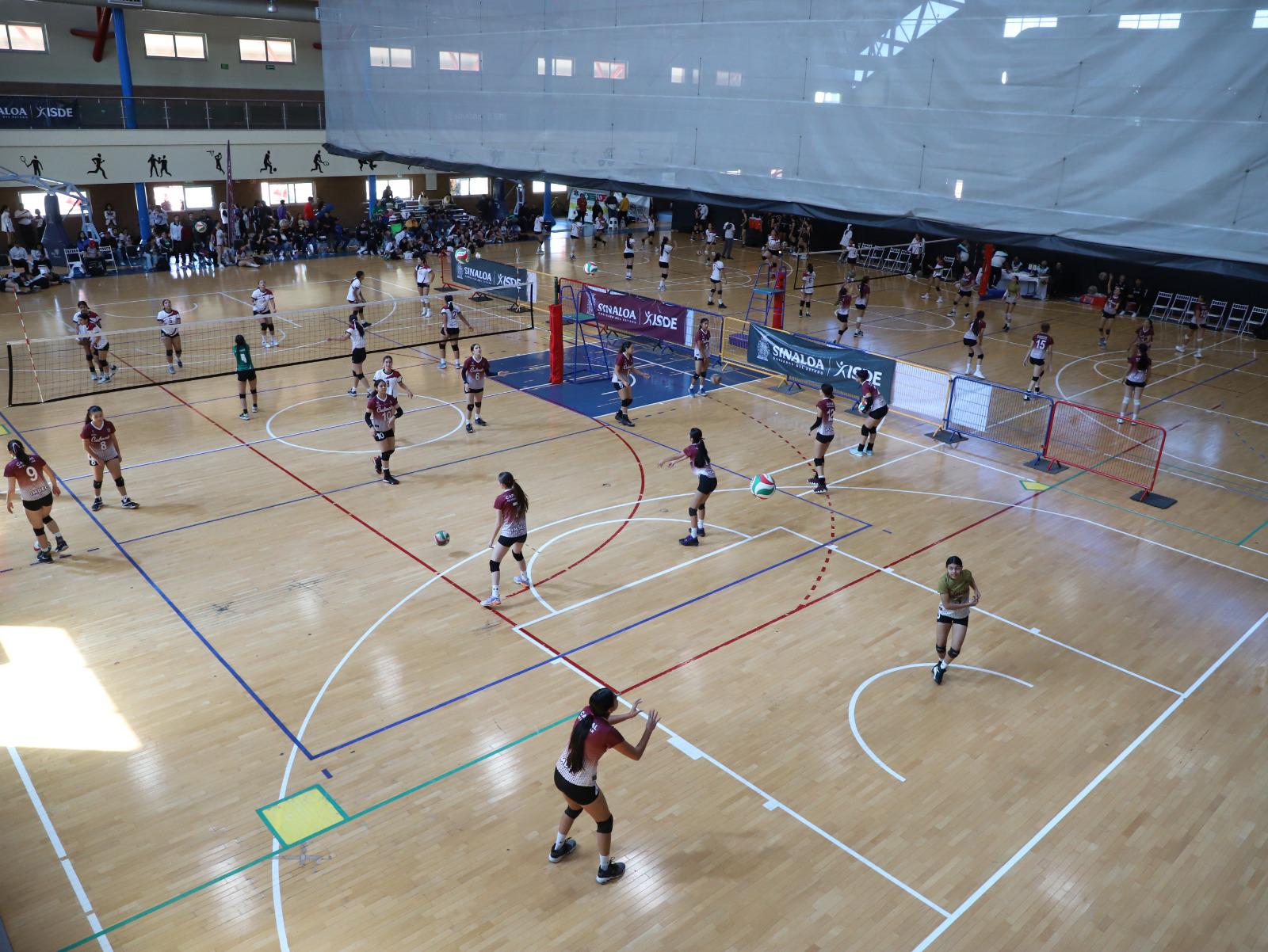 $!Culiacán y Guasave buscarán los títulos en voleibol de sala femenil