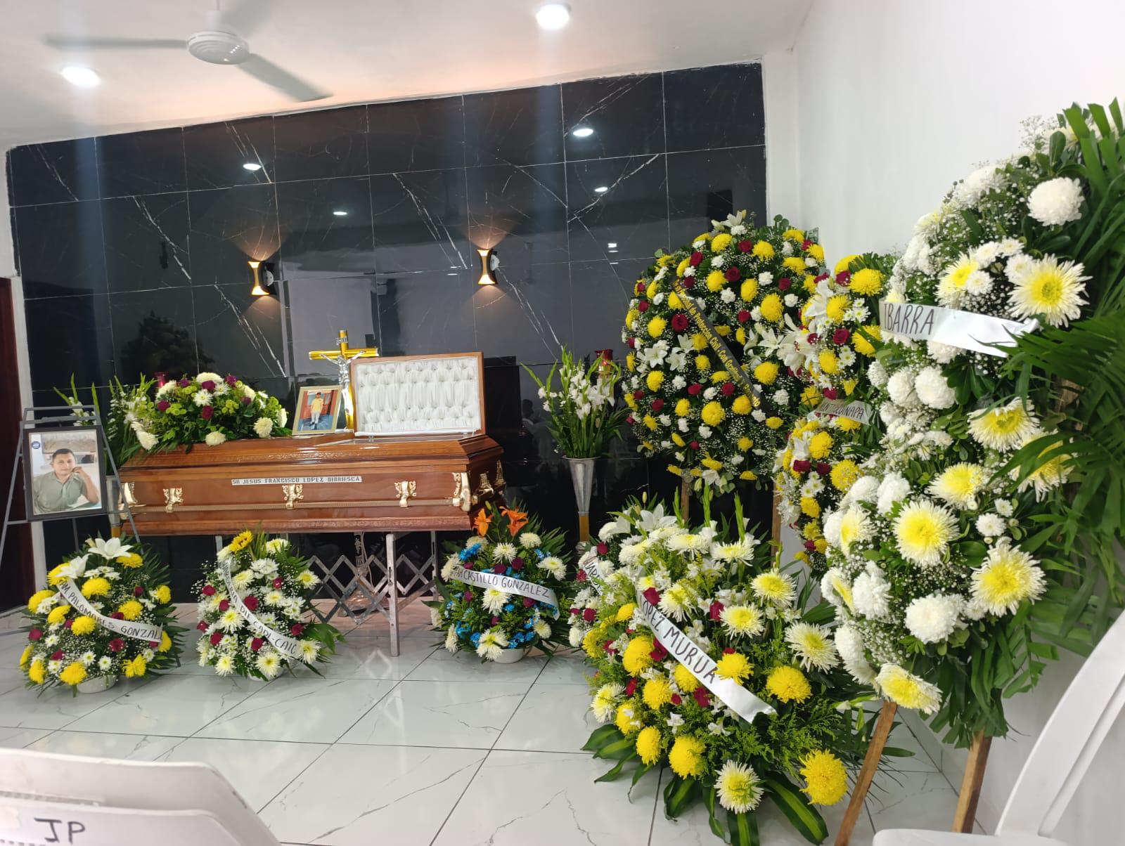 $!Despiden a Jesús Francisco, coordinador de Protección Civil, en Escuinapa