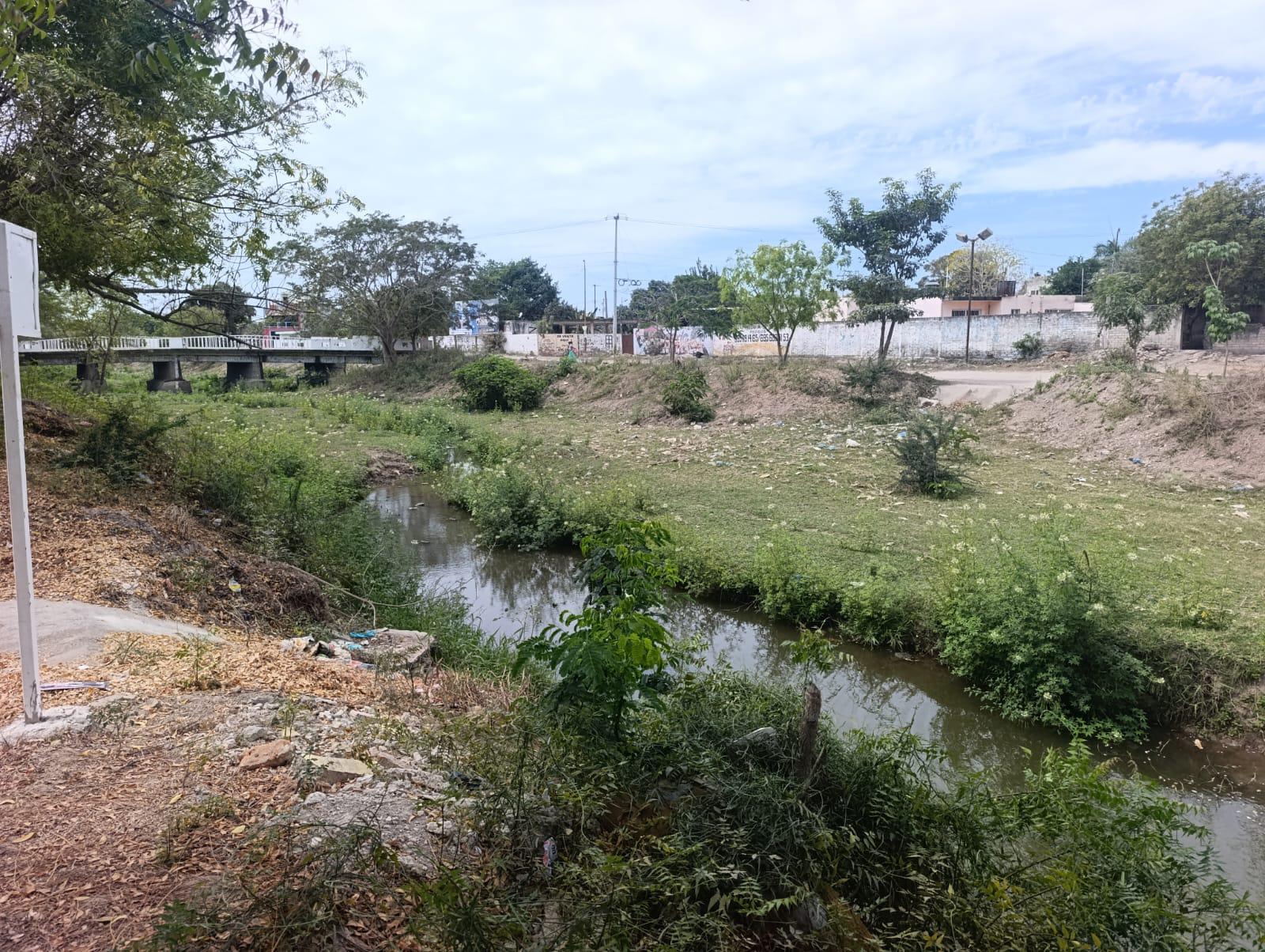 $!Por temporada de huracanes, exhorta Protección Civil Escuinapa a no tirar basura en arroyos y canales