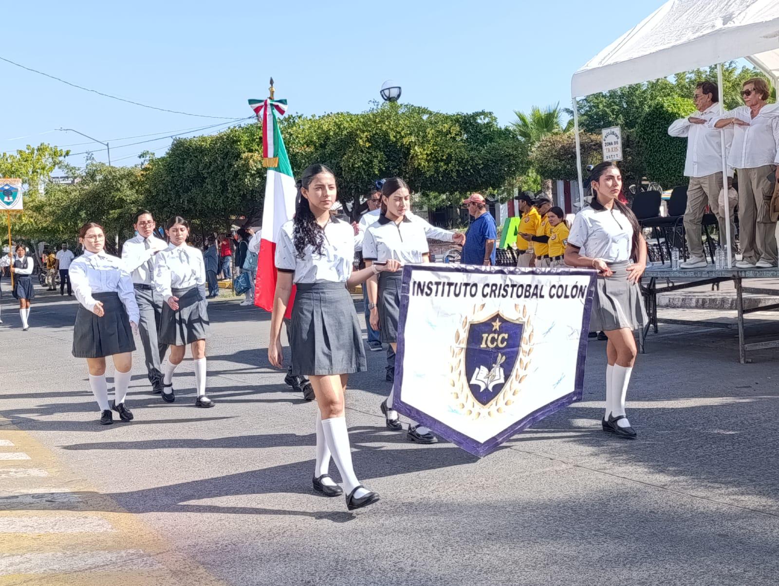 $!Desfilan en Escuinapa por el Día de la Bandera