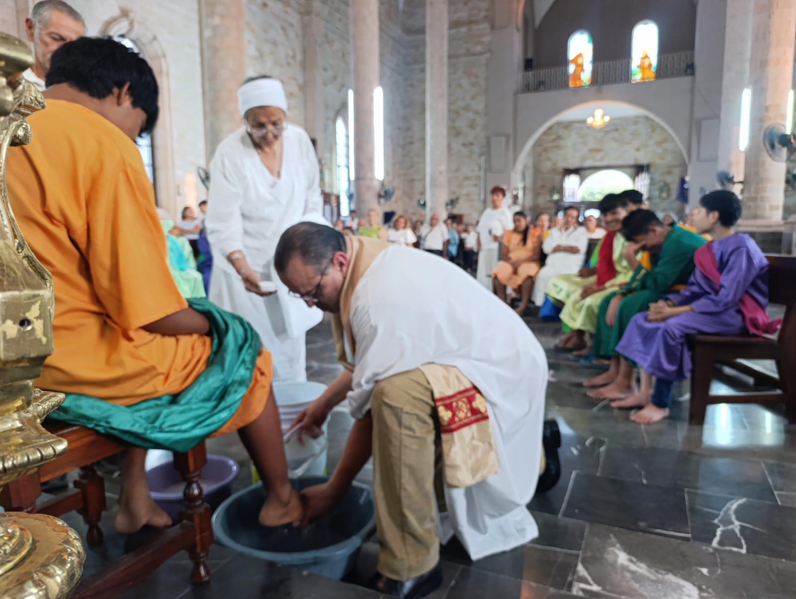 $!Llaman a orar por los sacerdotes y el Papa en la misa de Jueves Santo en Escuinapa