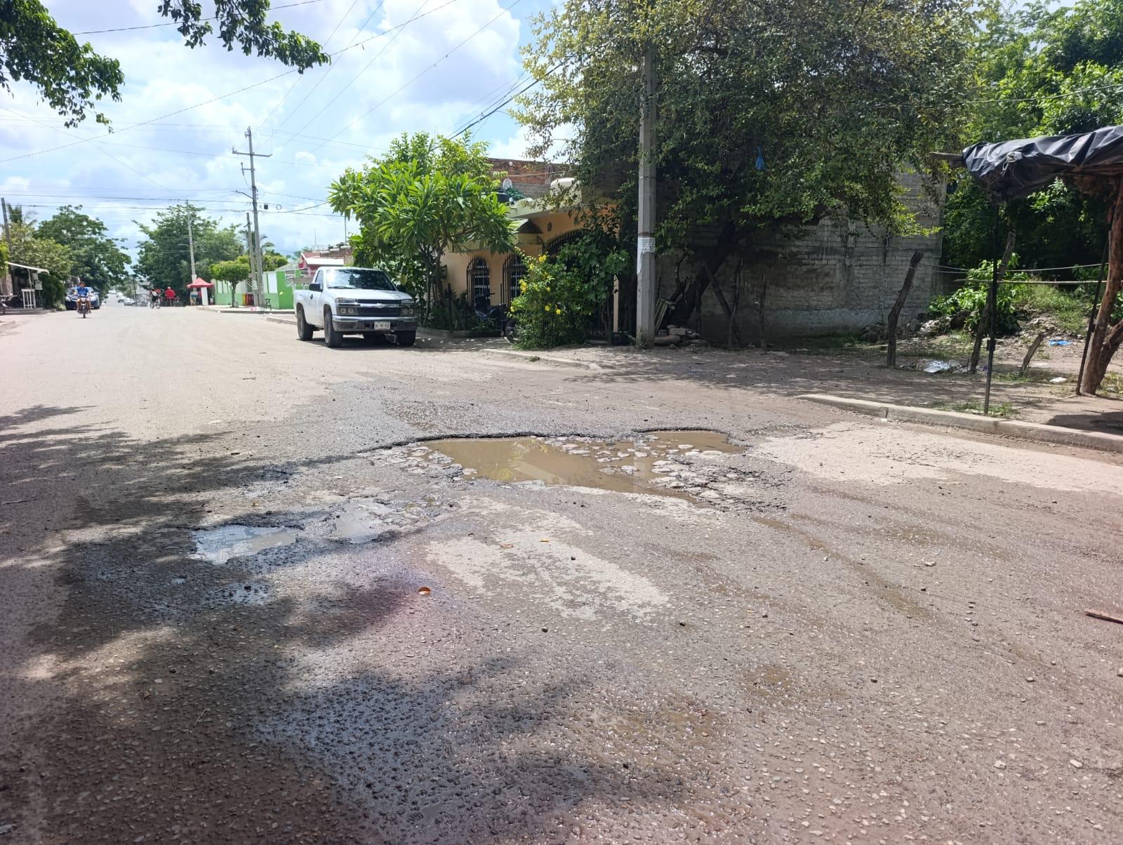 $!Denuncian vecinos calle en mal estado en la colonia Francisco I. Madero, en Escuinapa