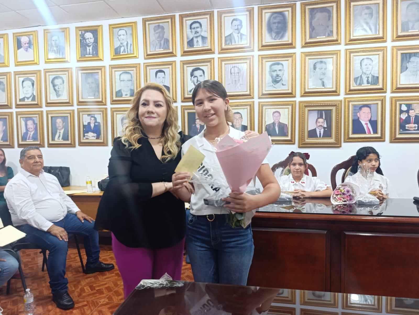 $!Sesión de Cabildo en Escuinapa es presidida por niños y niñas