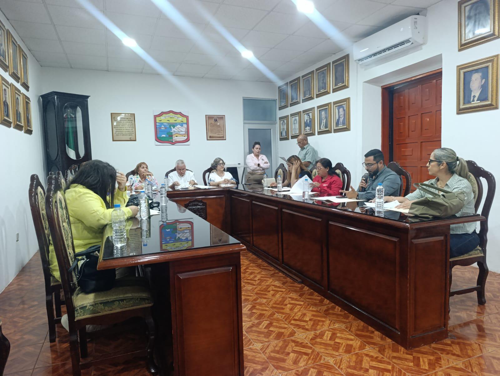 $!Cancela Ayuntamiento de Escuinapa celebración del Día de las Madres y del Maestro