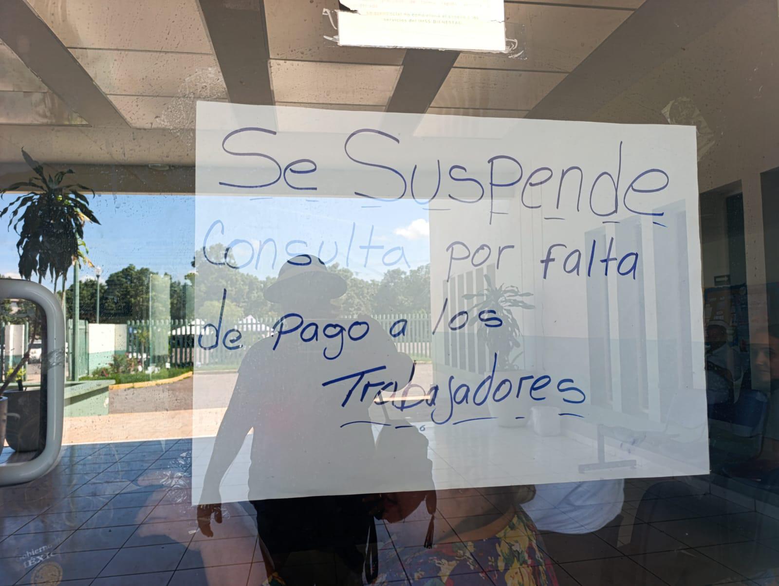 $!Cierran puertas servicios de salud en Escuinapa por falta de pago de quincena