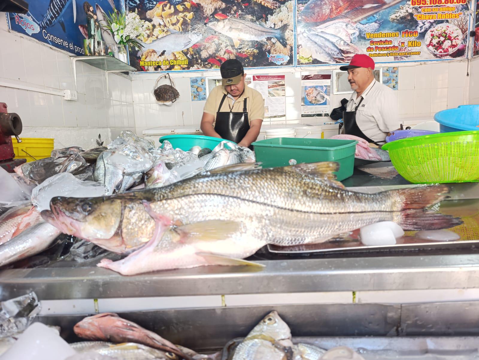$!Venta de pescado en Cuaresma ya no es como antes, señalan comerciantes en Escuinapa