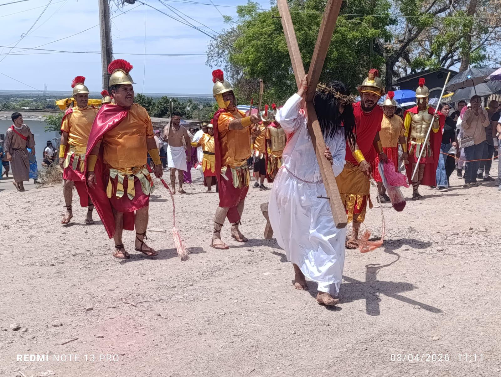 $!Conmemoran feligreses de Escuinapa el Viacrucis viviente
