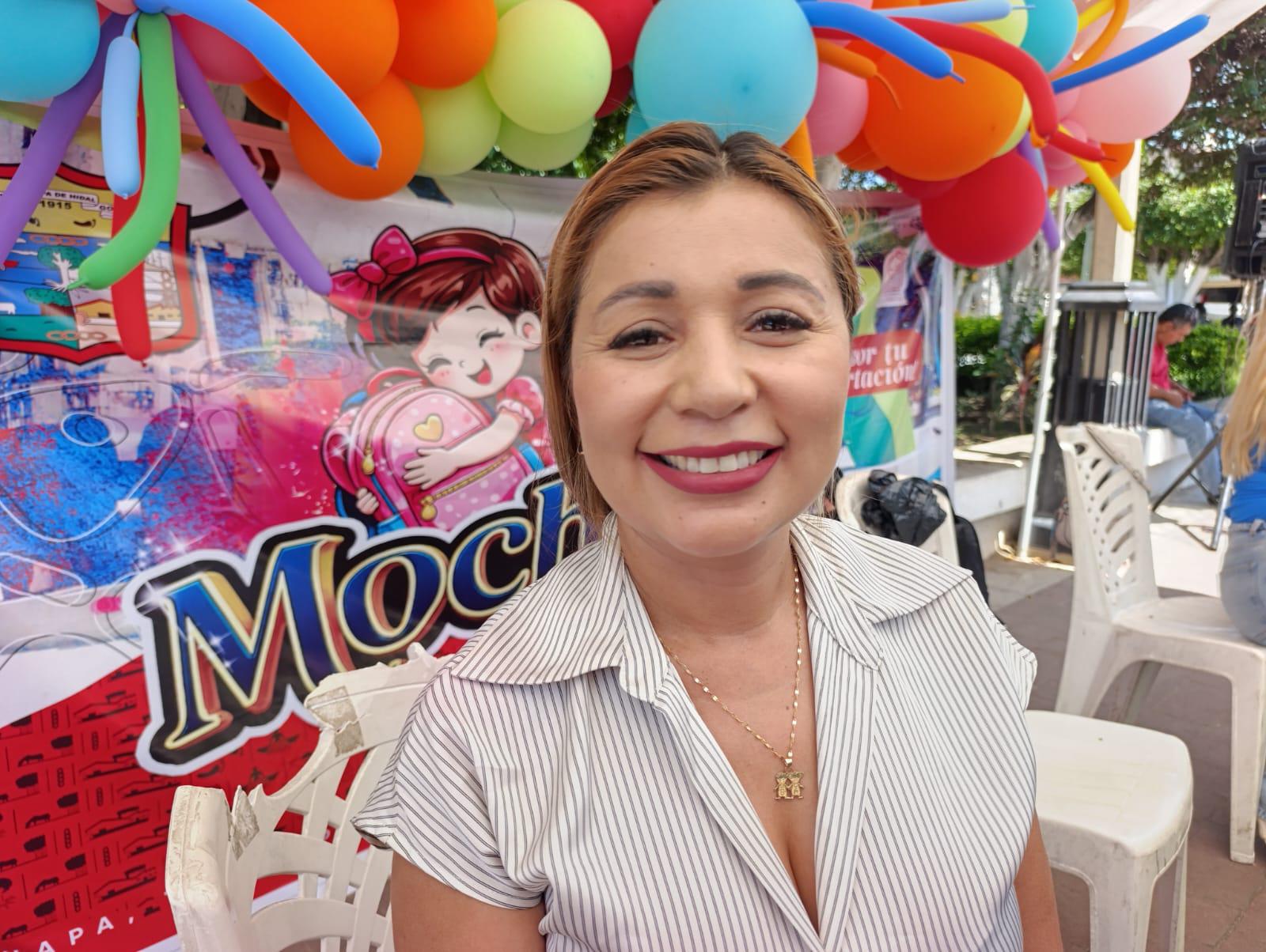 $!Mantienen en Escuinapa la campaña ‘Mochilatón’ para el regreso a clases