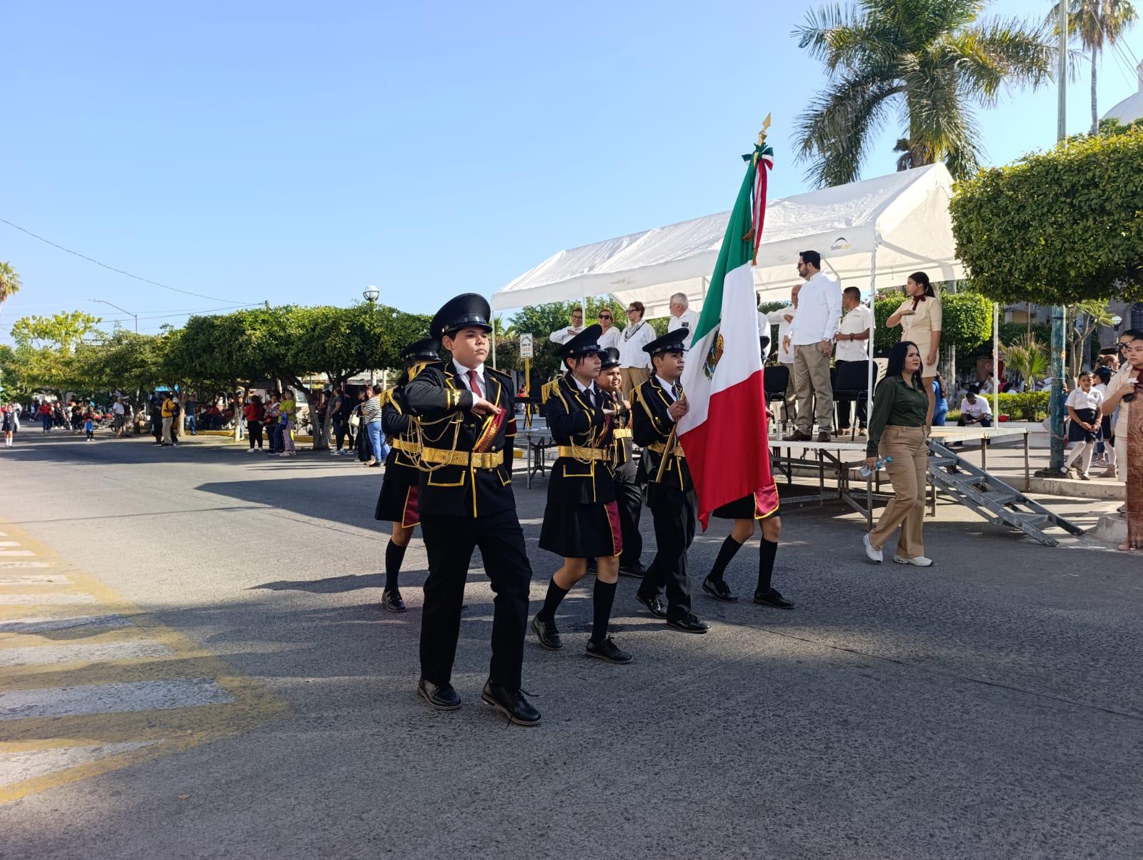 $!Desfilan en Escuinapa por el Día de la Bandera