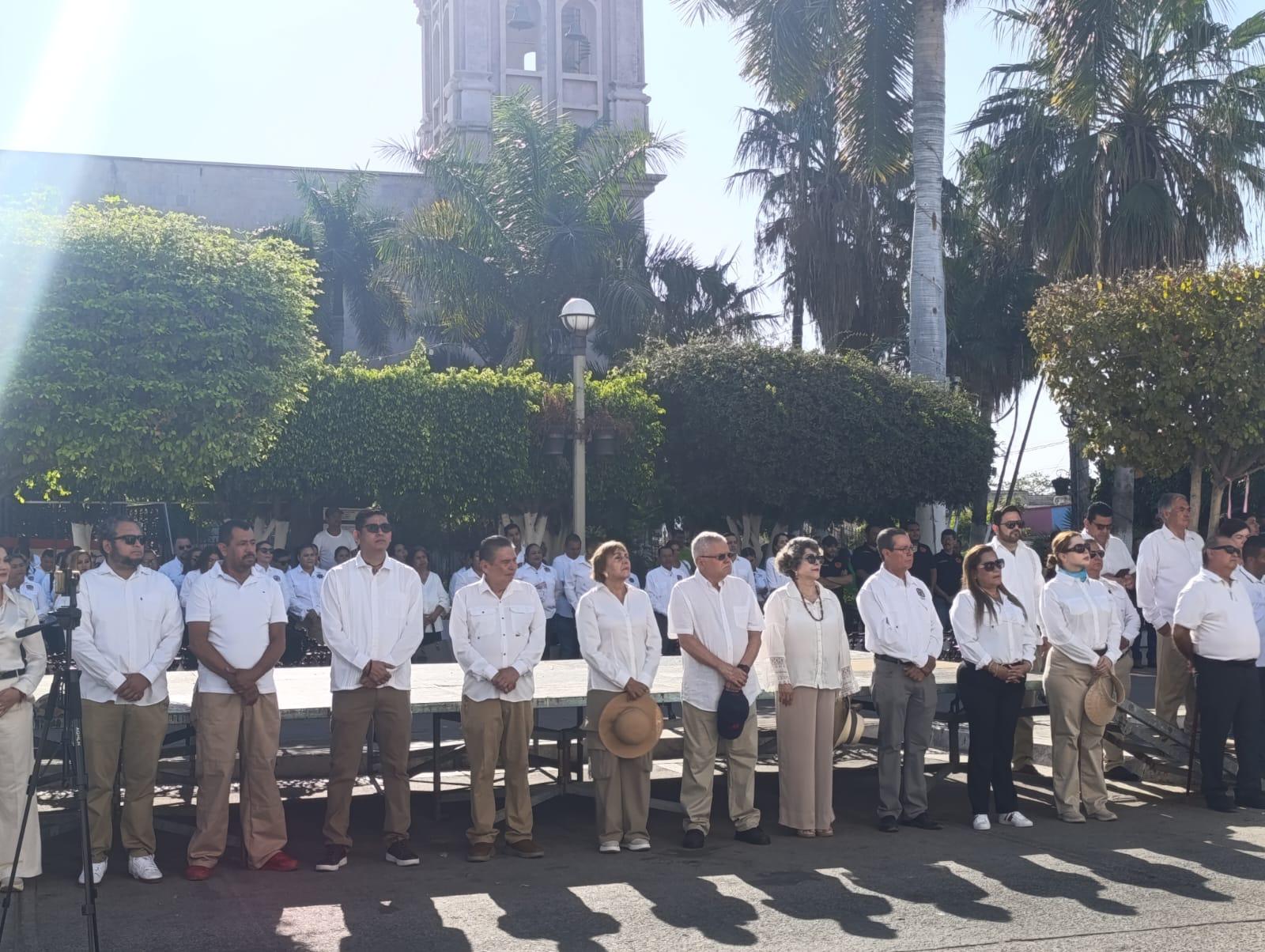 $!Con poca asistencia, conmemoran el Día del Trabajo en Escuinapa