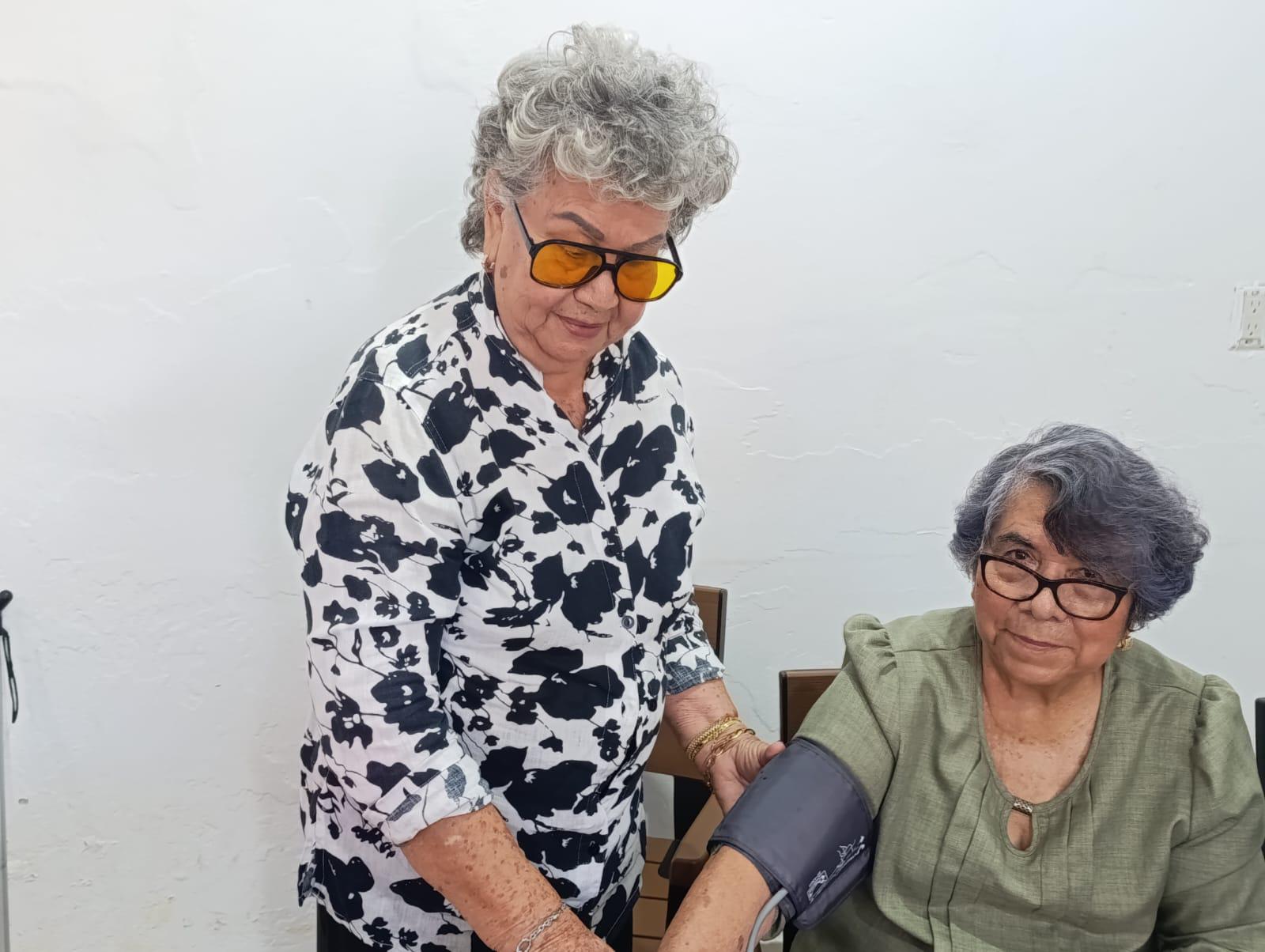 $!Irene Fausto: la mujer que defendió su vocación y dedicó 50 años a cuidar vidas en Escuinapa