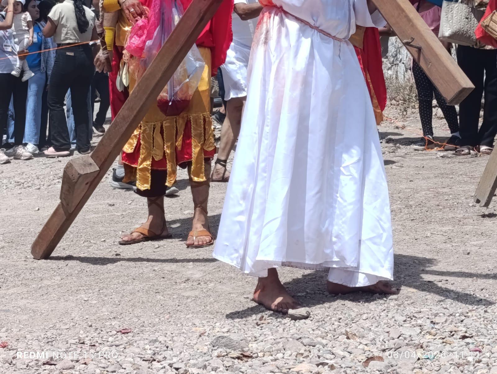 $!Conmemoran feligreses de Escuinapa el Viacrucis viviente