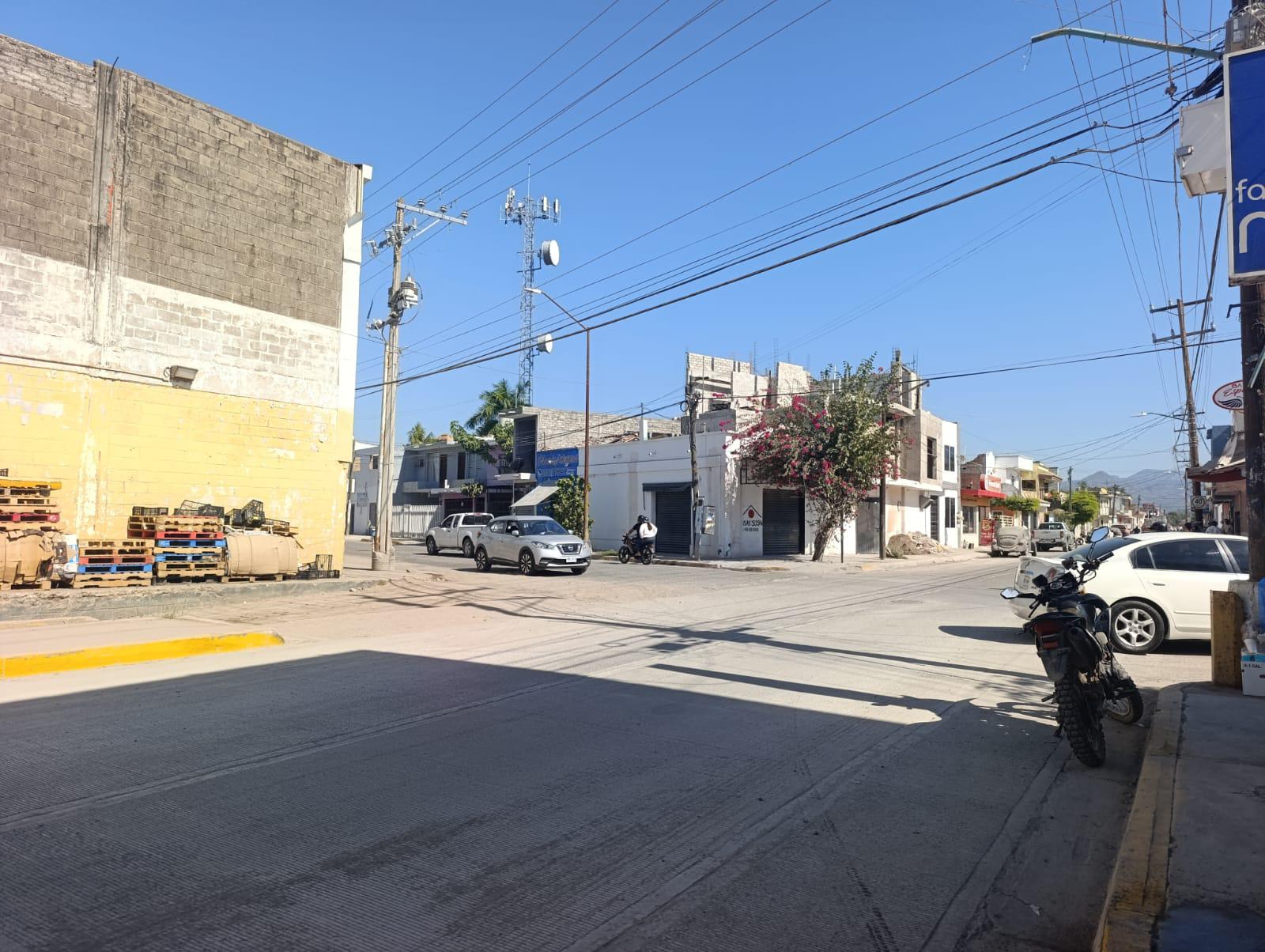 $!Comerciantes de Escuinapa tienen un domingo muy ‘movido’ por los enfrentamientos