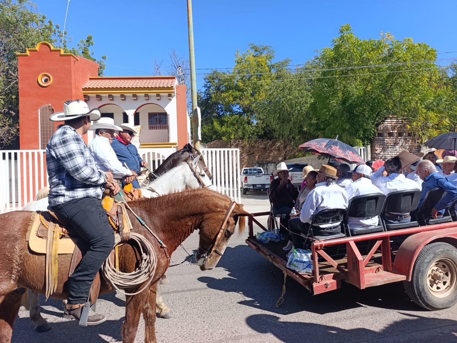 $!Ejidatarios de Escuinapa celebran 105 años de historia con misa y recorrido