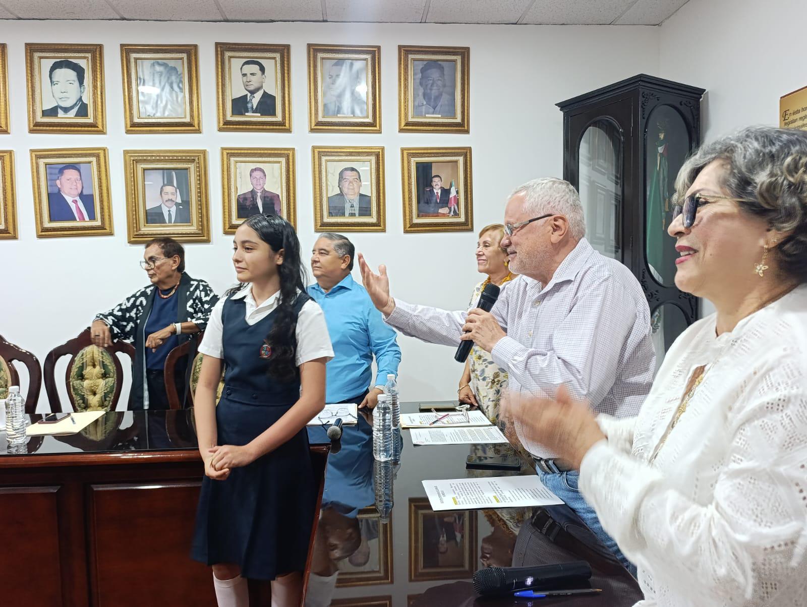 $!Dedicación y persistencia logran que Keily Nohemí obtenga para Escuinapa primer lugar estatal en ortografía
