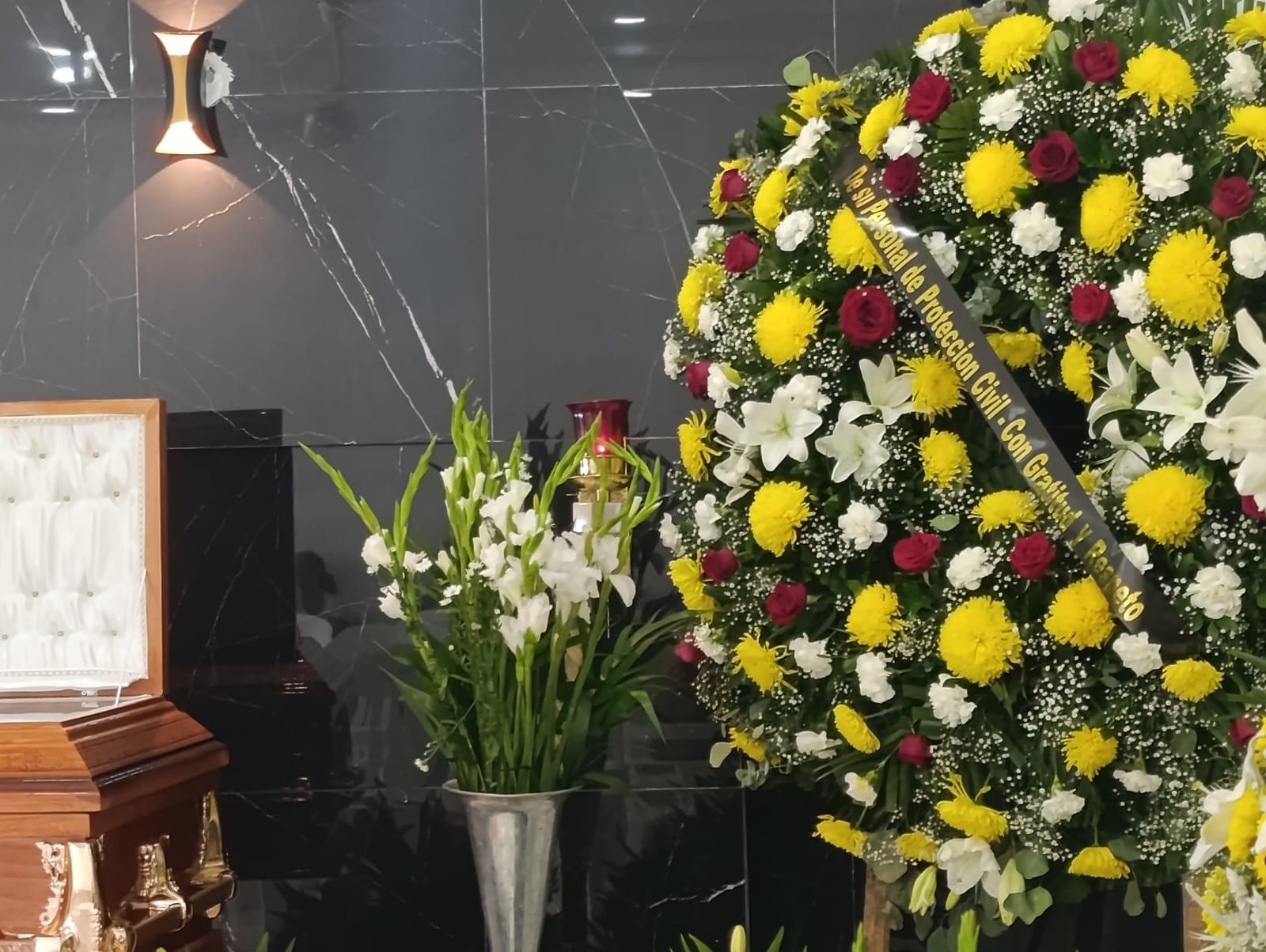 $!Despiden a Jesús Francisco, coordinador de Protección Civil, en Escuinapa