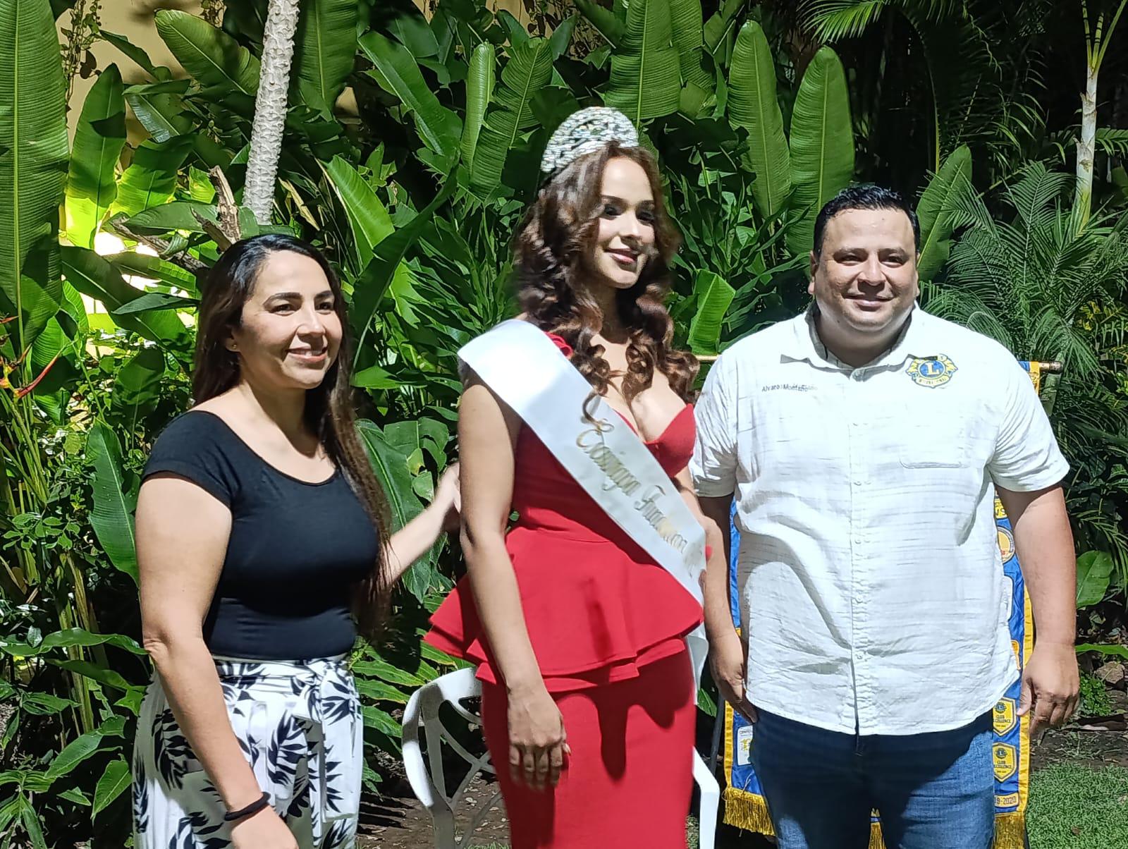 $!Coronan a Cindy I en Escuinapa como reina del Club de Leones fundador