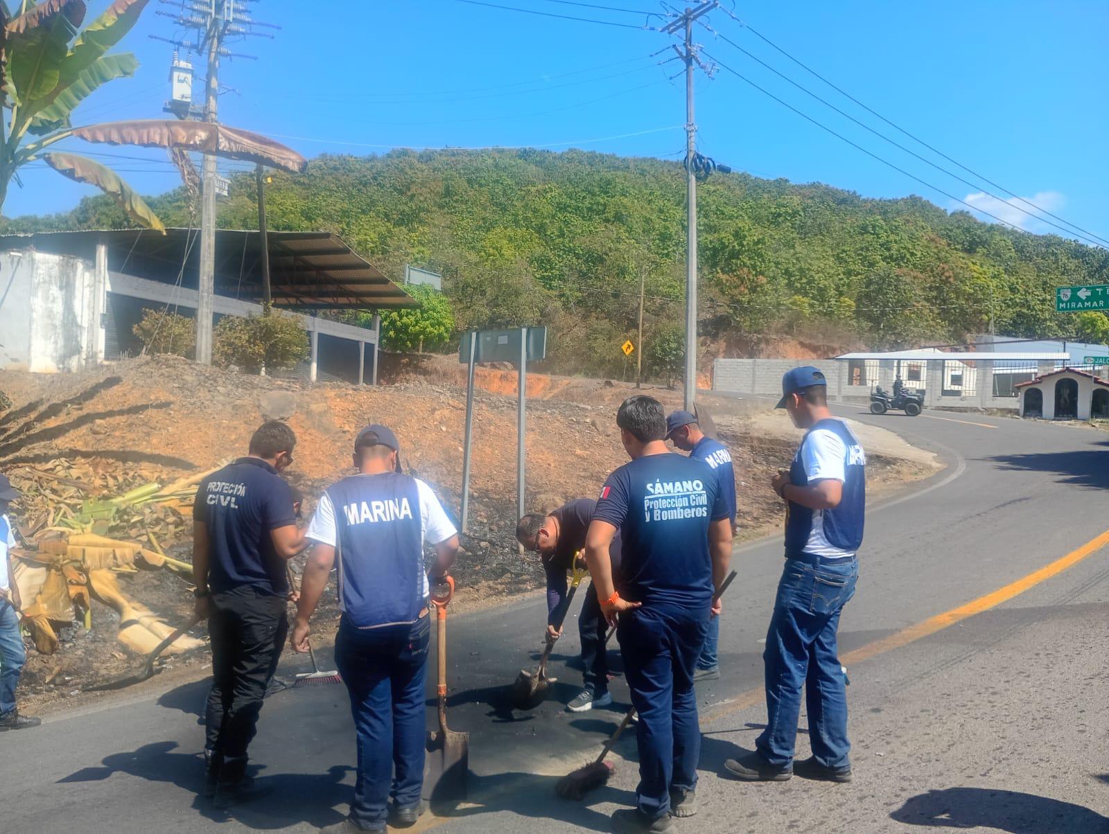 $!Marina realiza limpieza y rehabilita vialidades en San Blas tras hechos violentos