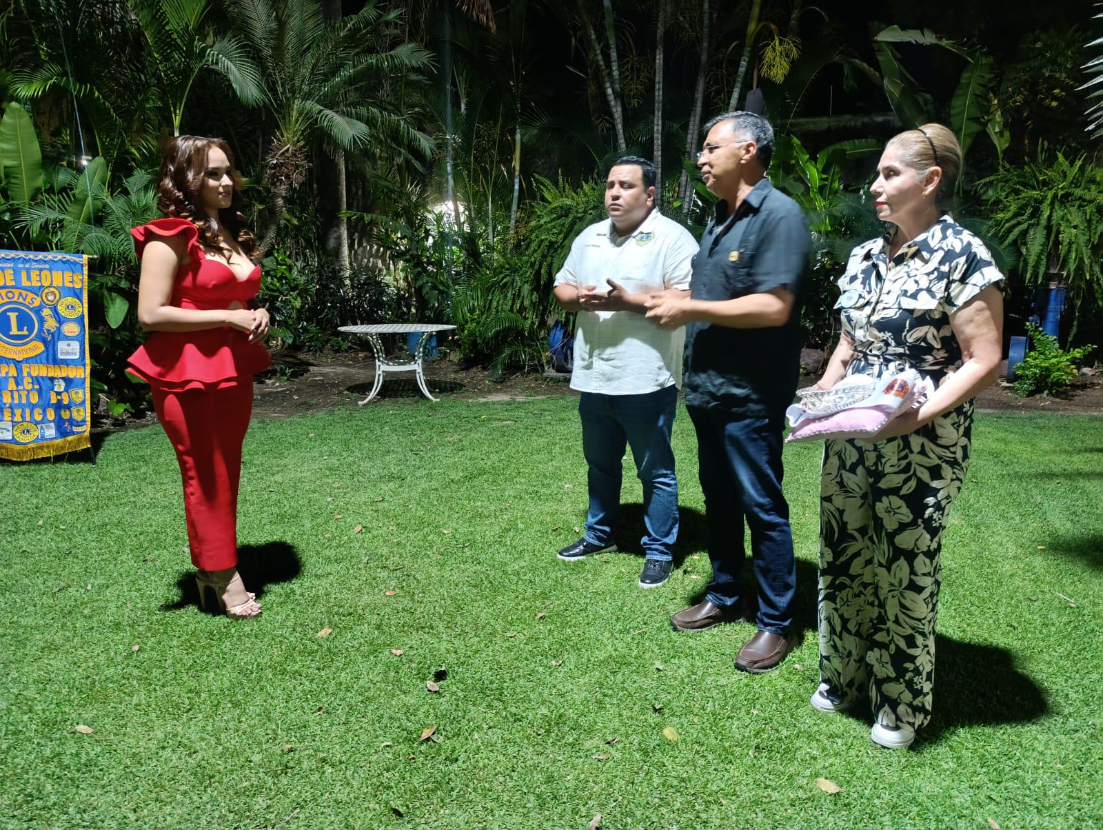 $!Coronan a Cindy I en Escuinapa como reina del Club de Leones fundador
