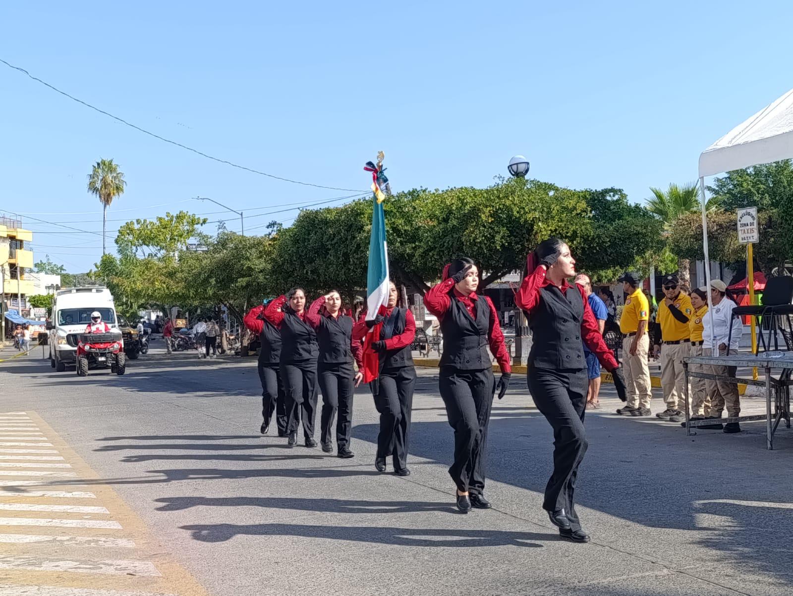 $!Desfilan en Escuinapa por el Día de la Bandera