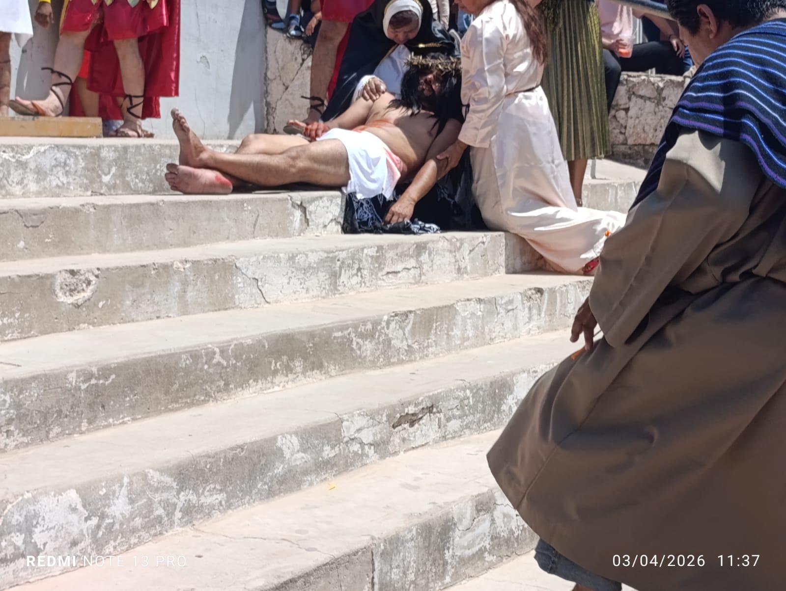 $!Conmemoran feligreses de Escuinapa el Viacrucis viviente