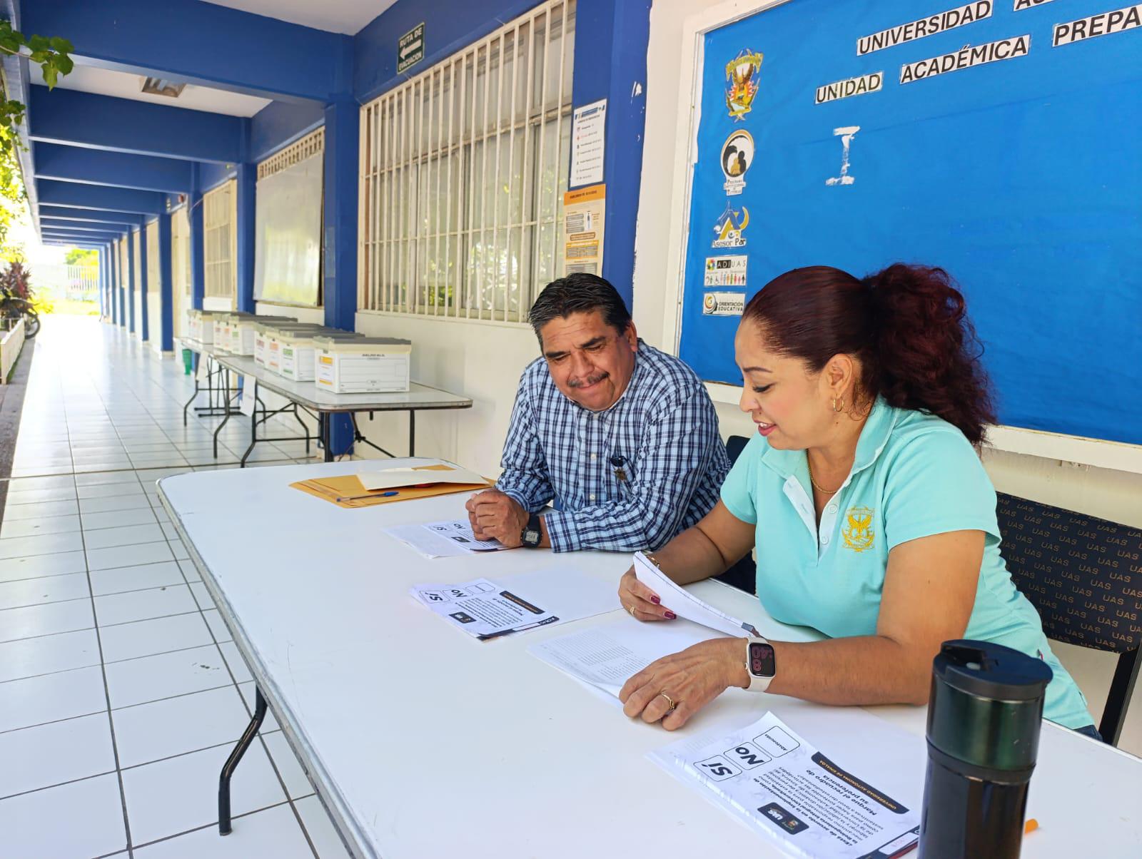 $!Arranca en Preparatoria Escuinapa consulta sobre reingeniería financiera de la UAS