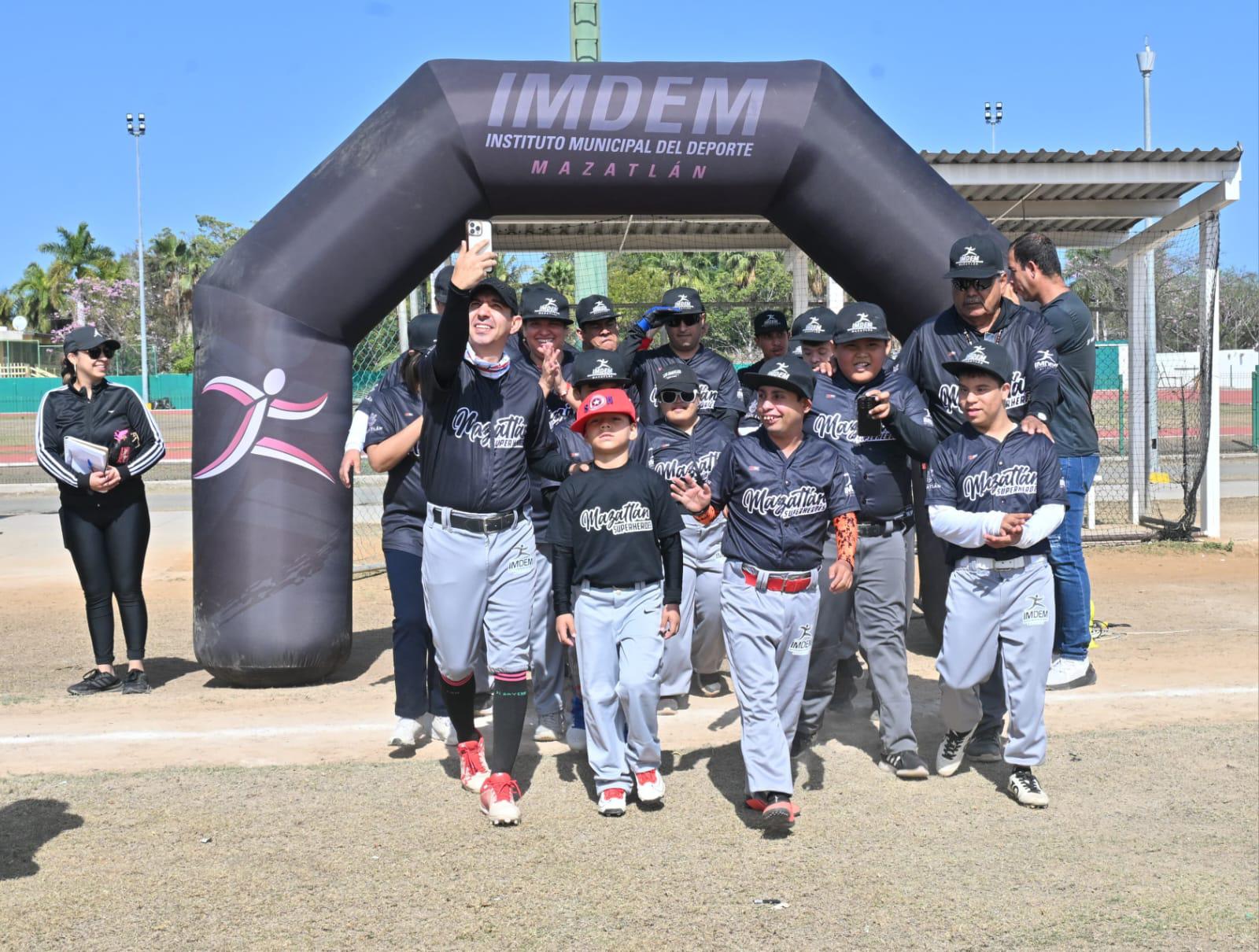 $!Torneo de Beisbol Adaptado en Mazatlán impulsa la inclusión y diversión