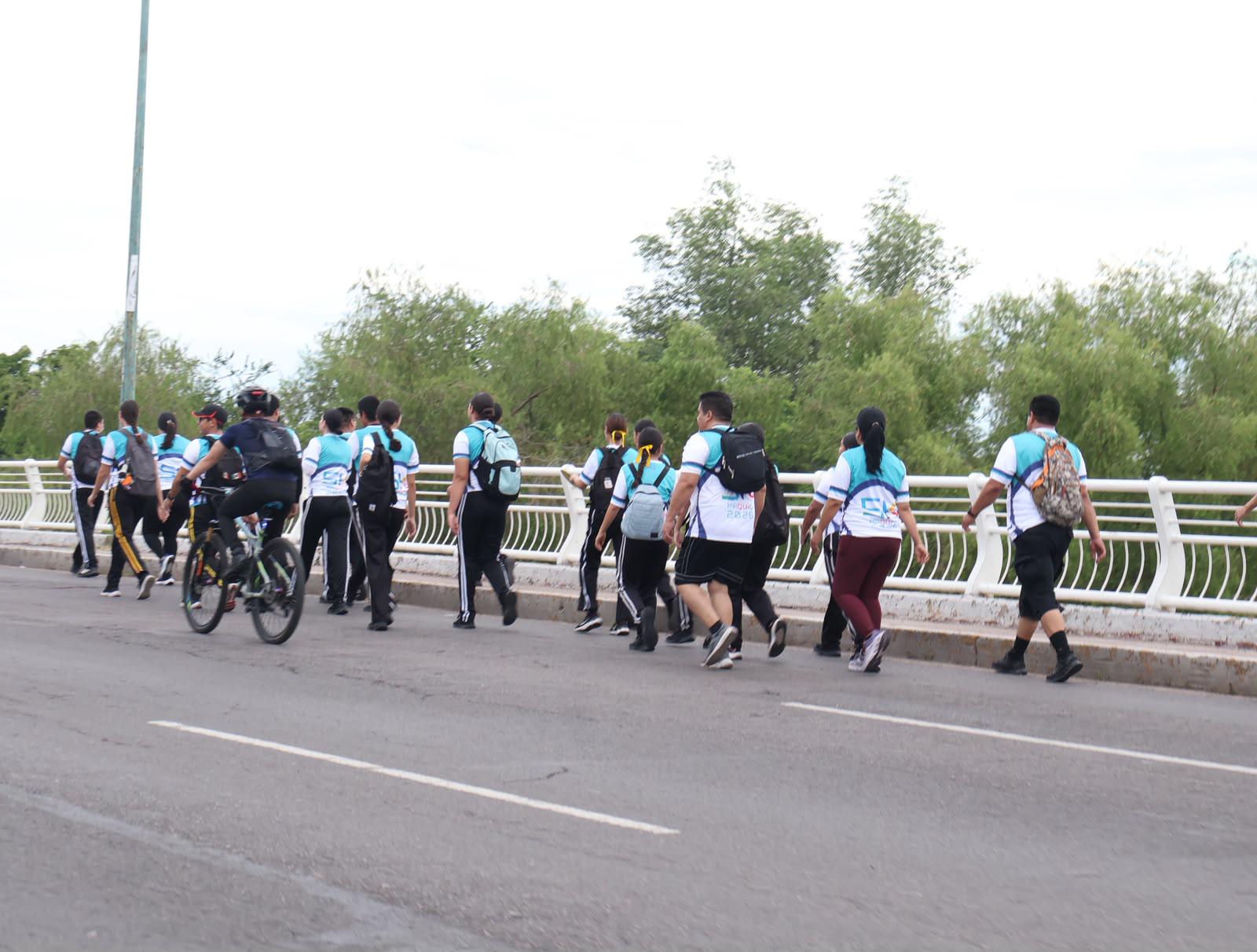 $!Recuerdan a ‘Maquío’ con tradicional caminata de 5 kilómetros en Culiacán