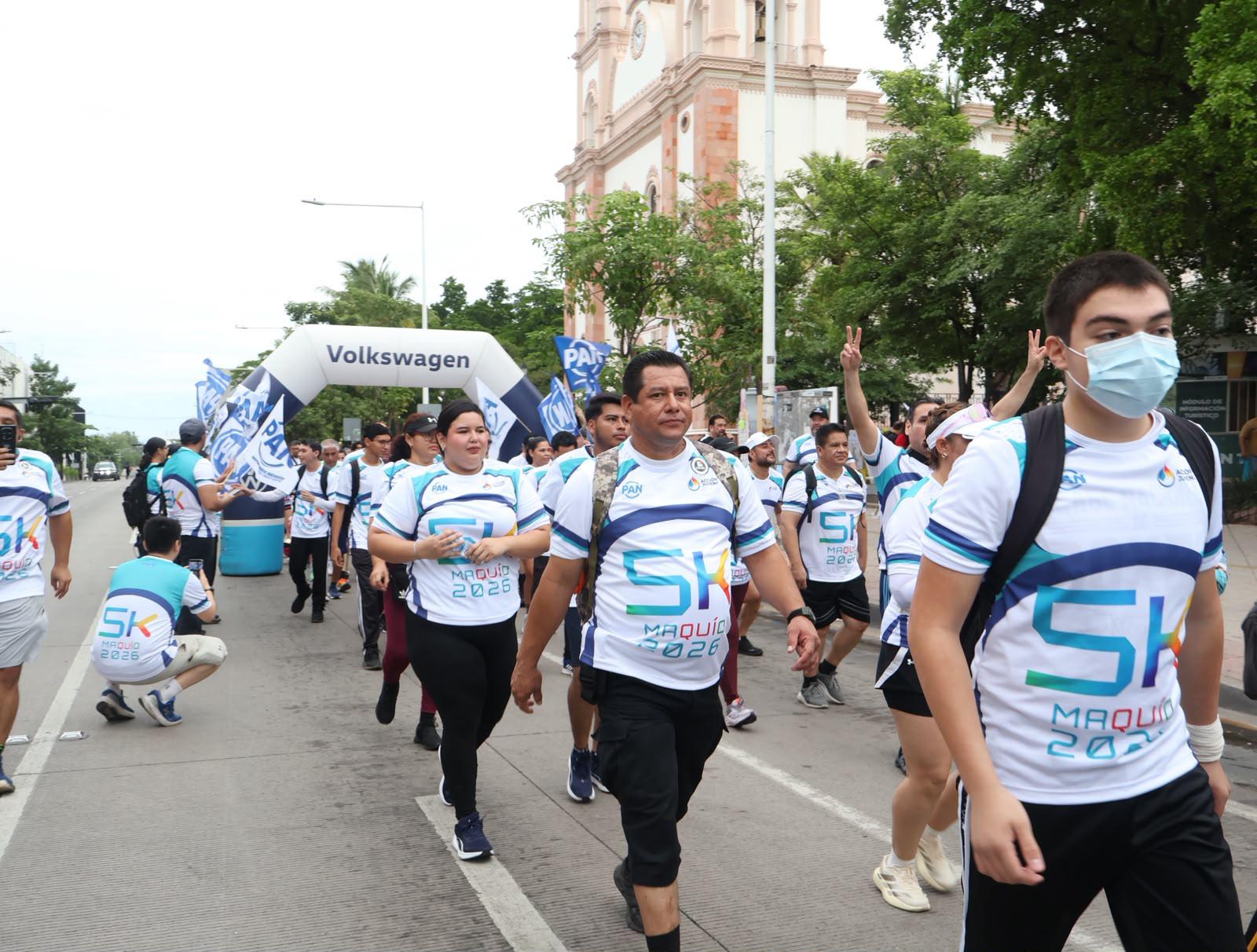 $!Recuerdan a ‘Maquío’ con tradicional caminata de 5 kilómetros en Culiacán