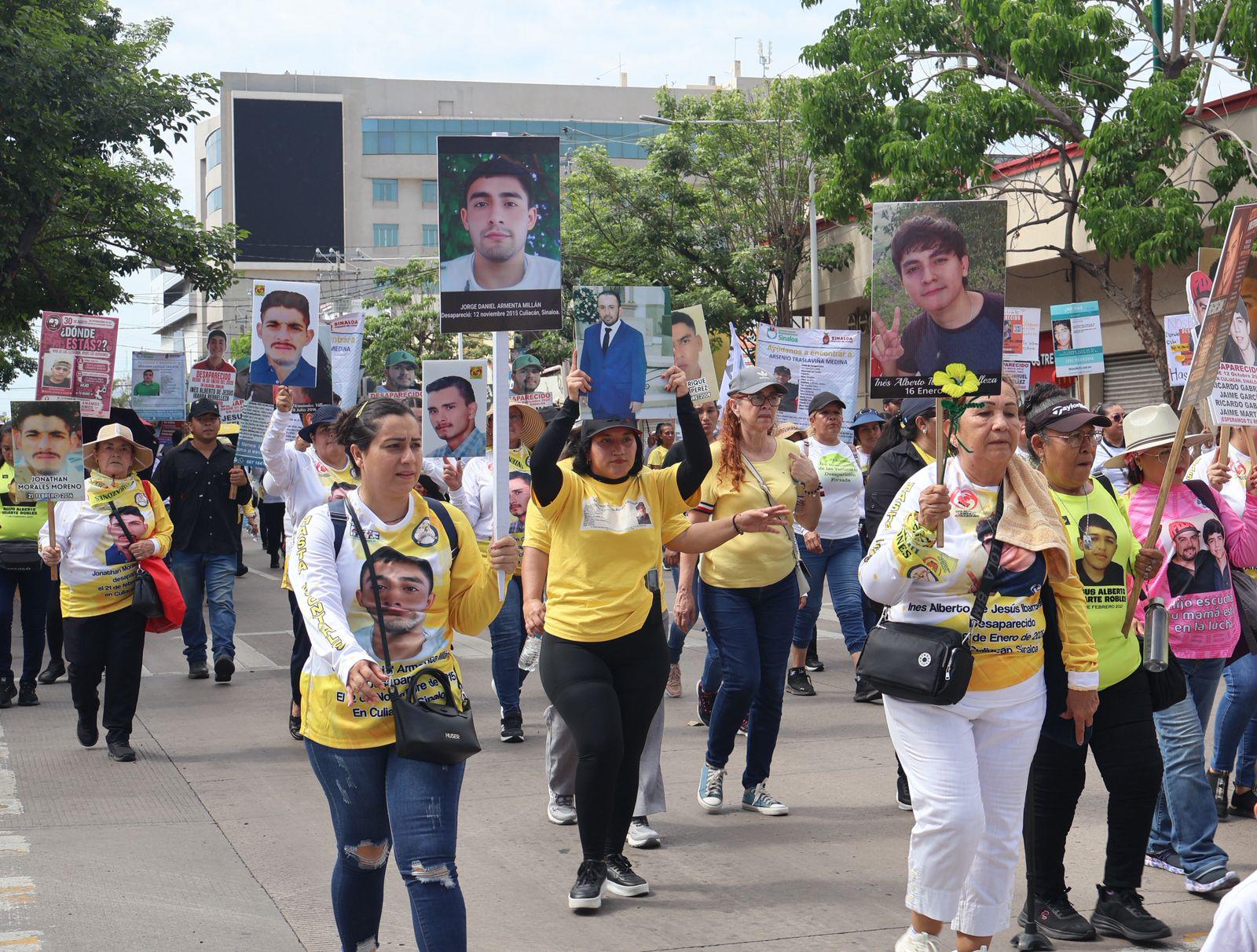$!Brigada Estatal de Búsqueda marcha en Culiacán por sus desaparecidos