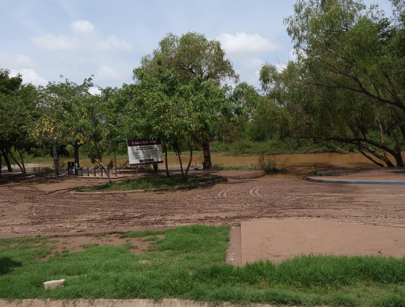 $!Cierran temporalmente el Parque Las Riberas y el Parque Acuático por aumento en el nivel del río
