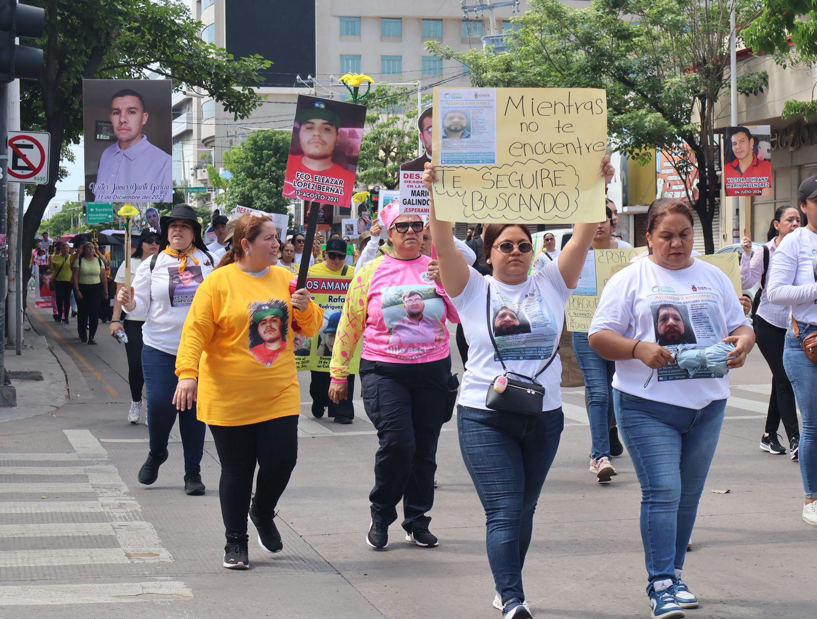 $!Brigada Estatal de Búsqueda marcha en Culiacán por sus desaparecidos