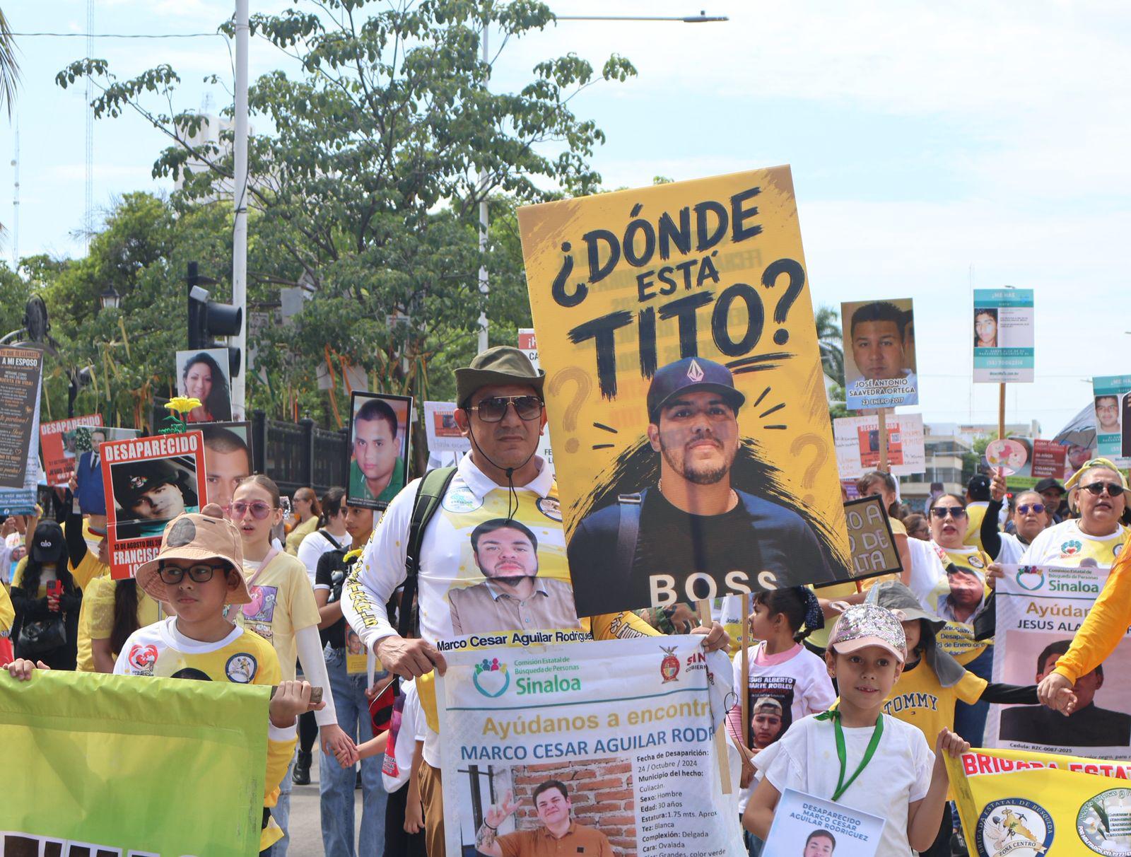 $!Brigada Estatal de Búsqueda marcha en Culiacán por sus desaparecidos