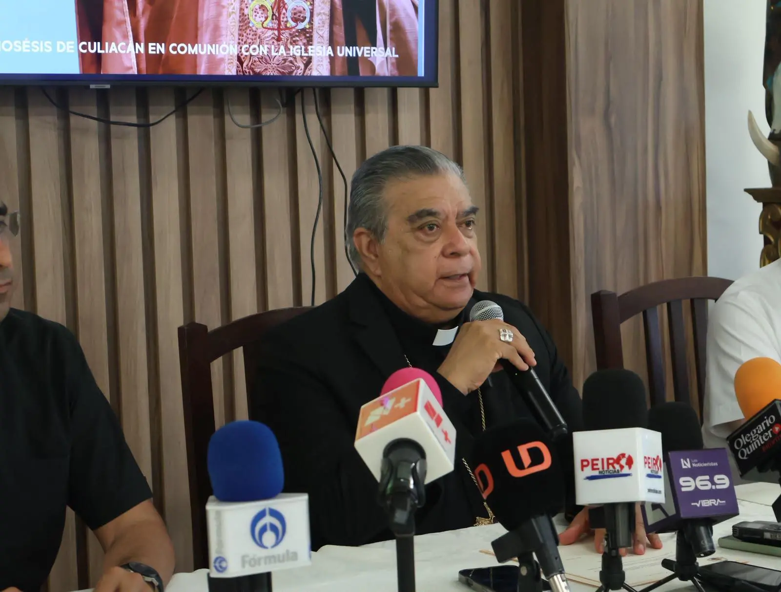 $!El Obispo de Diócesis de Culiacán, Monseñor Jesús José Herrera Quiñónez, da a conocer la visita del Nuncio Apostólico.