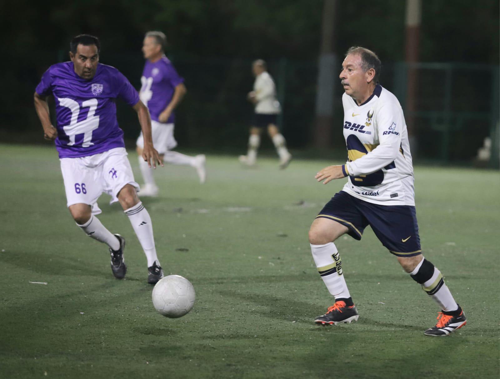 $!Frutería Bernal arranca con goleada y Costa Marinera defiende su corona en Torneo de Futbol del Recuerdo
