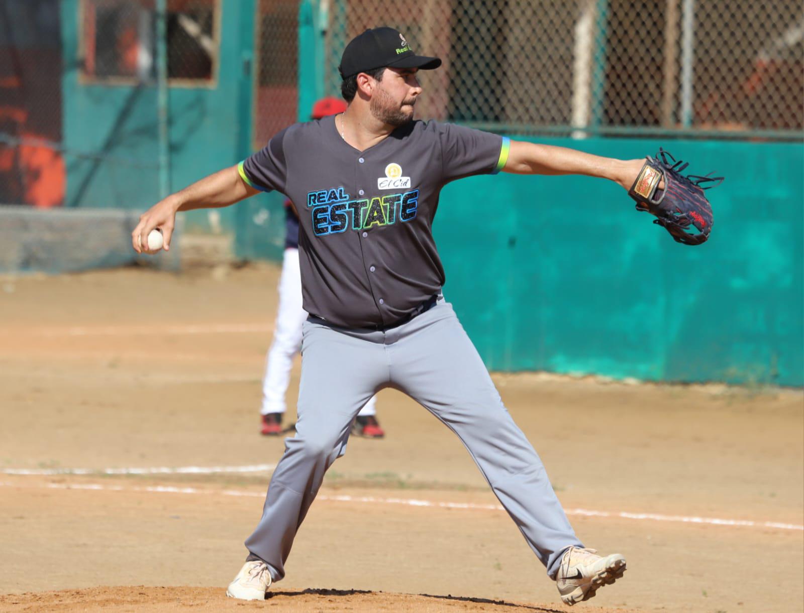 $!El Cid toma delantera en semifinal de Liga de Beisbol Meseros